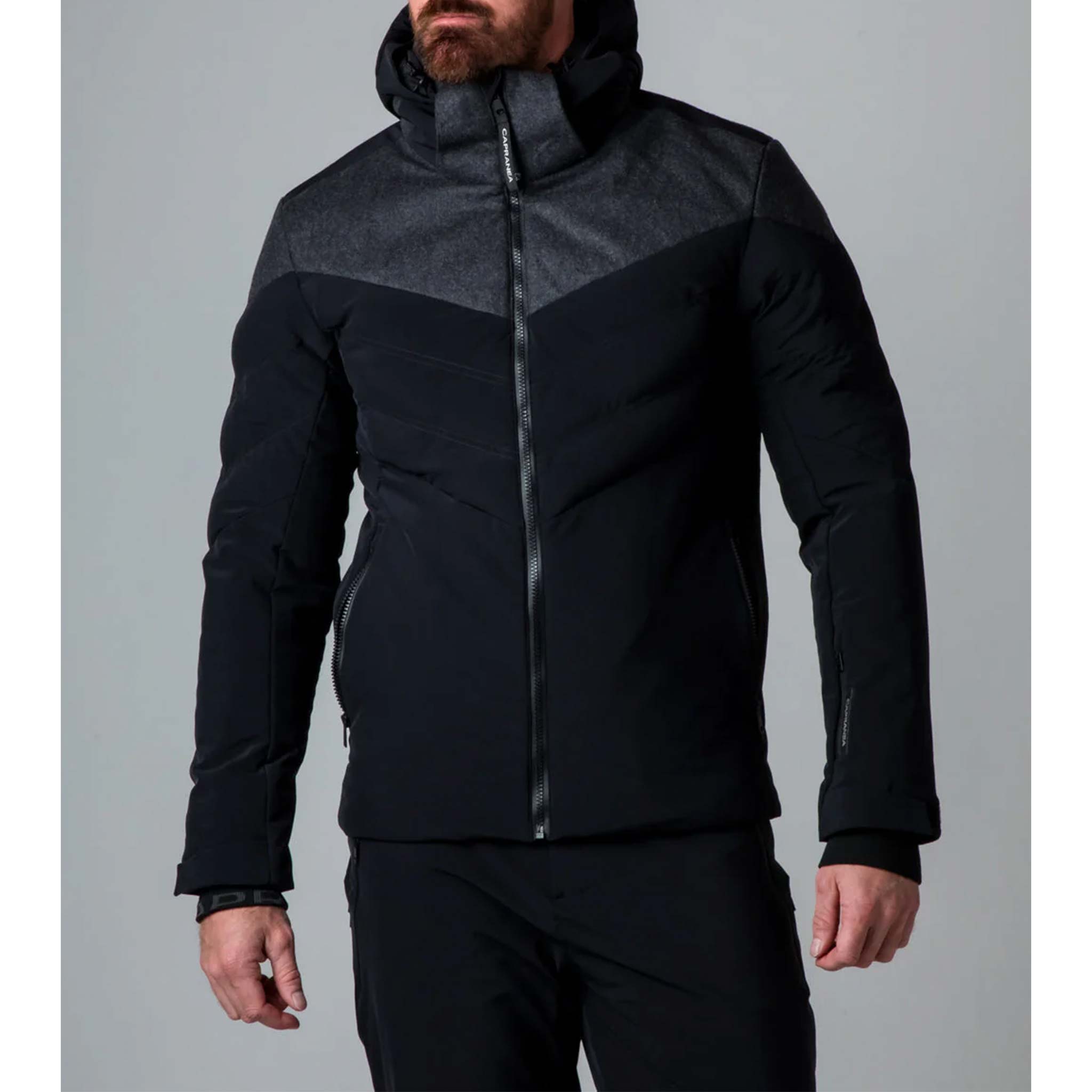 Eiger Ski Jacket in Black