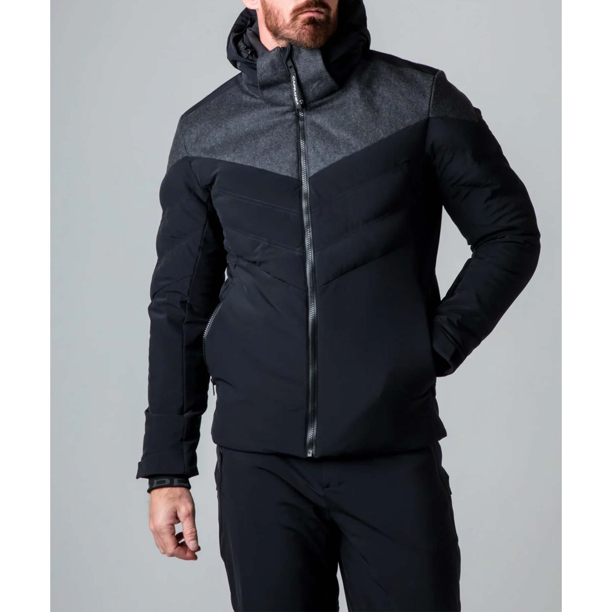 Eiger Ski Jacket in Black