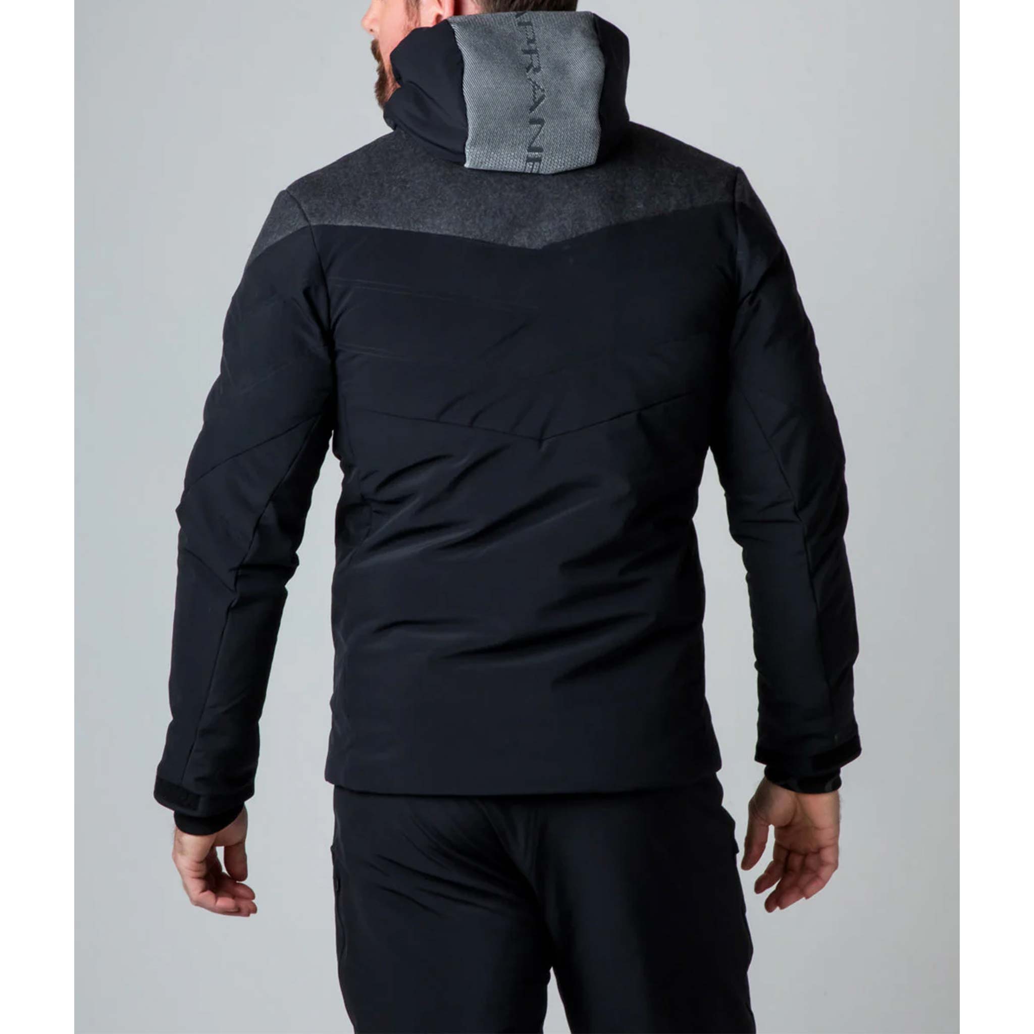 Eiger Ski Jacket in Black