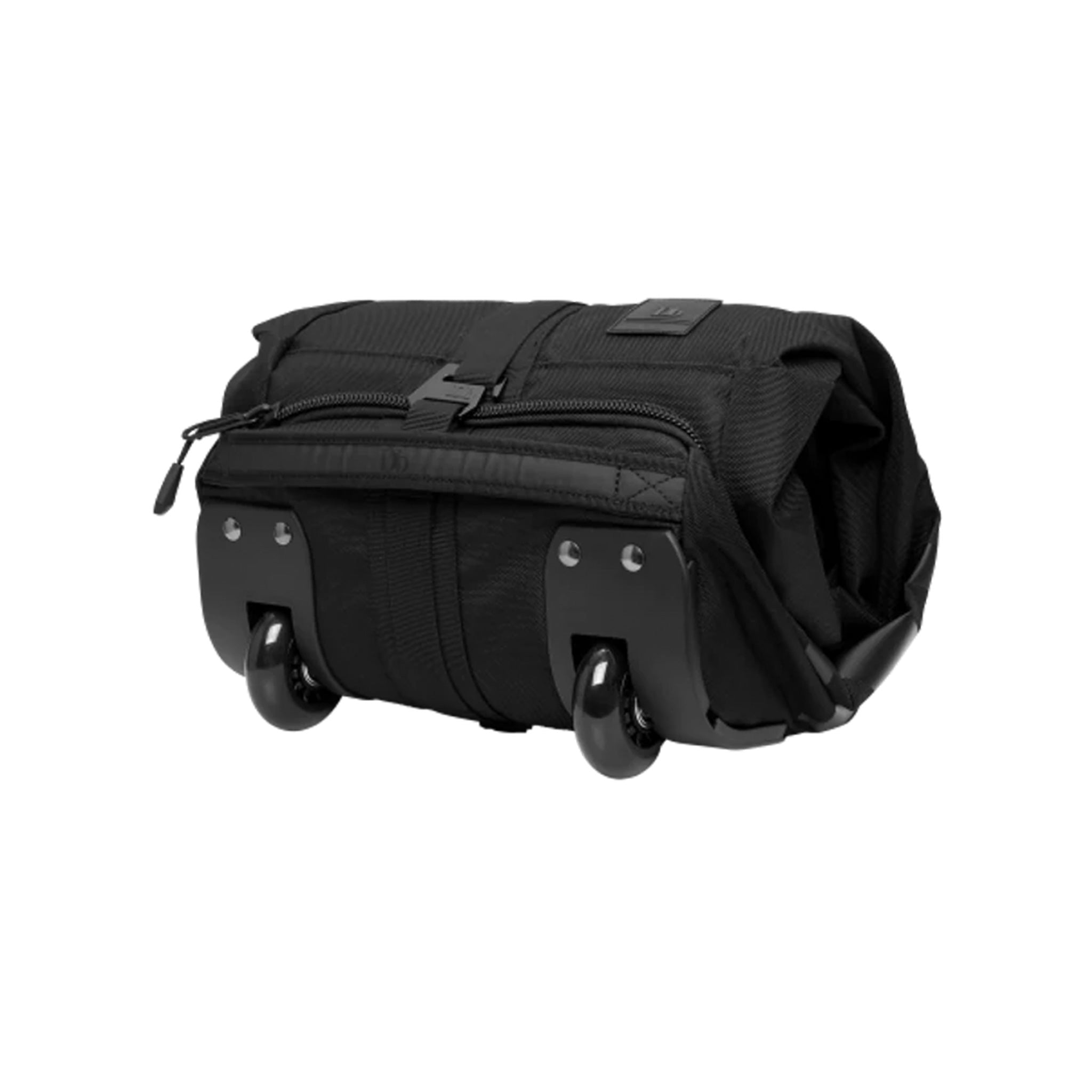 The Djärv Light Snow Roller in Black Out
