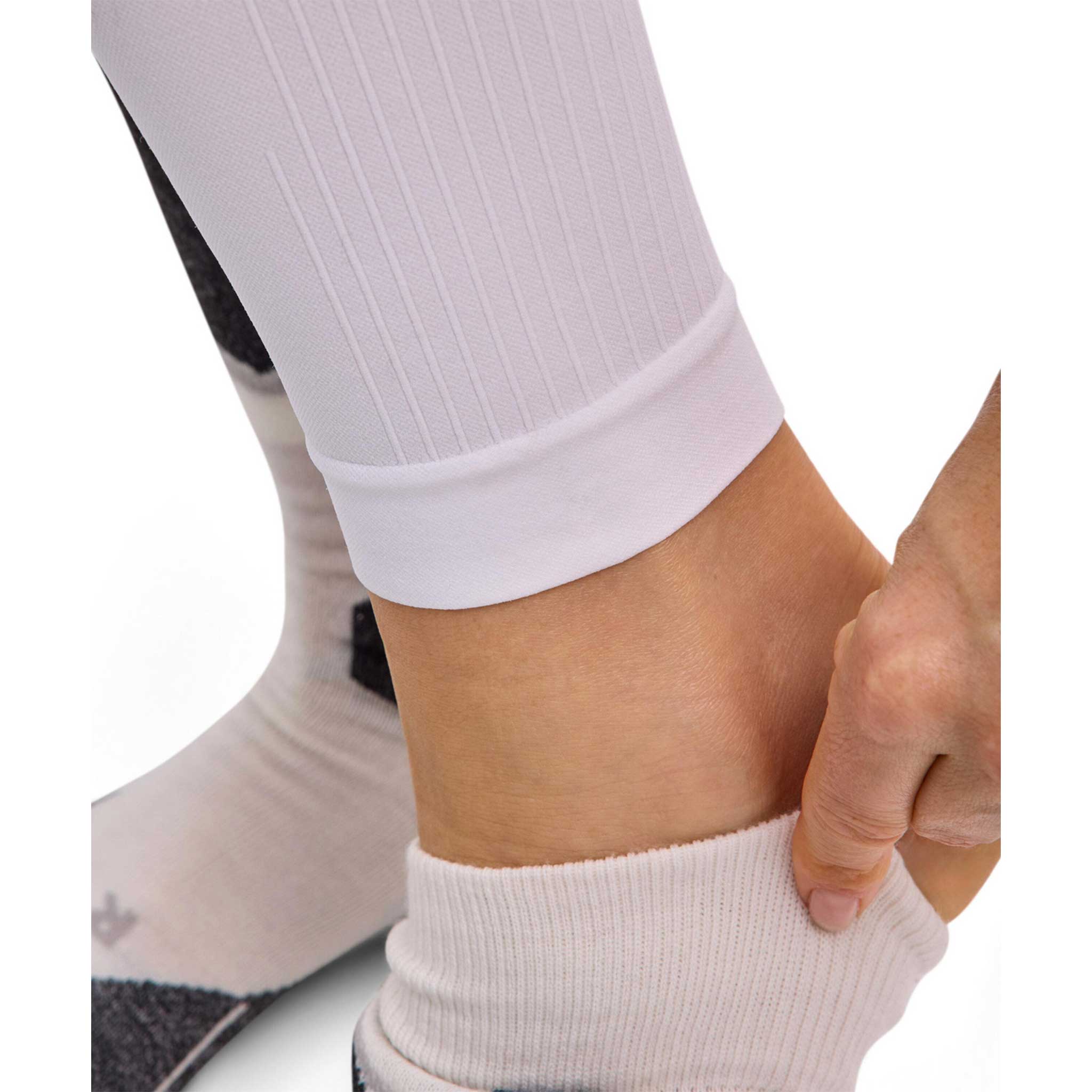 Tight Fit Leggings in White