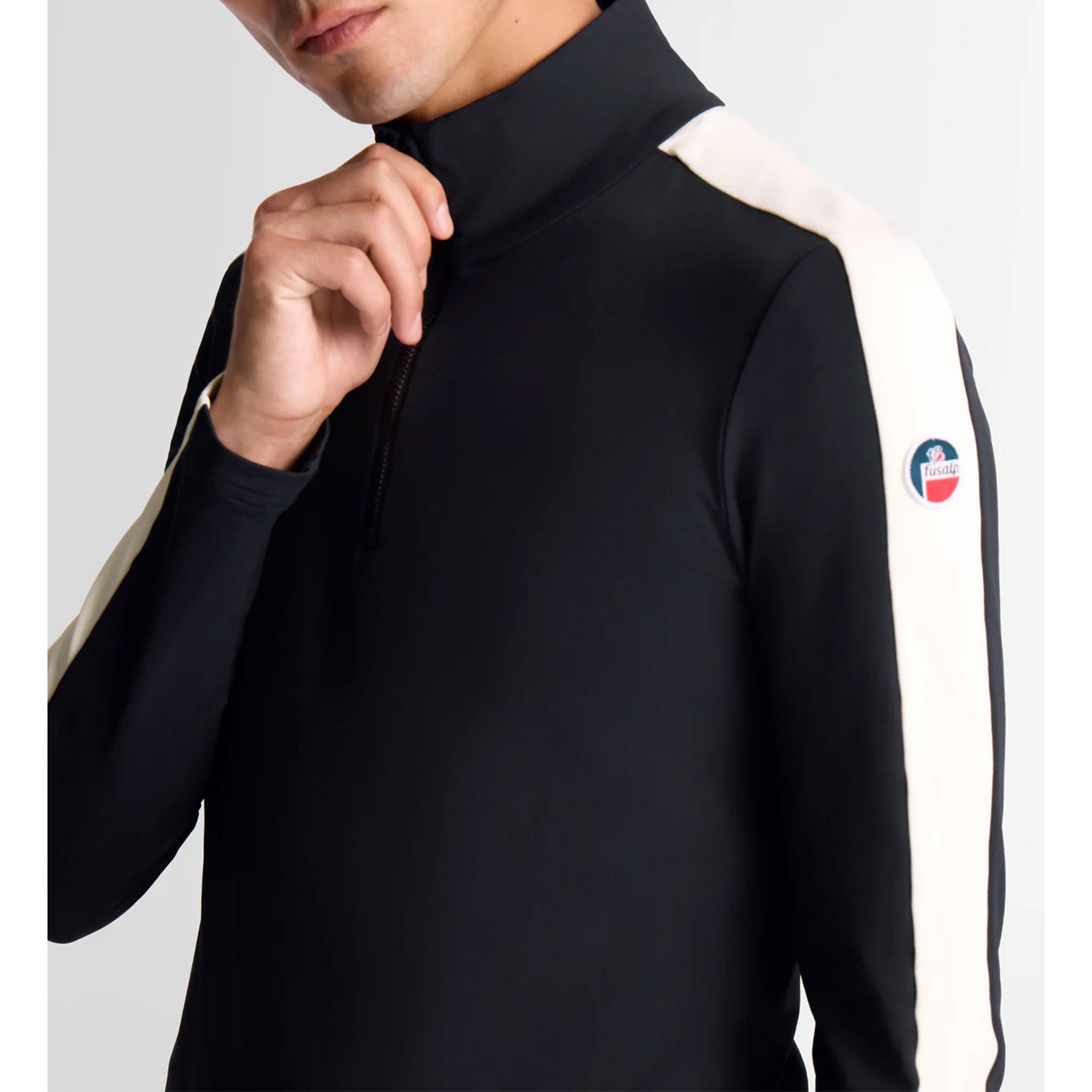 Alpille IV Midlayer in Black