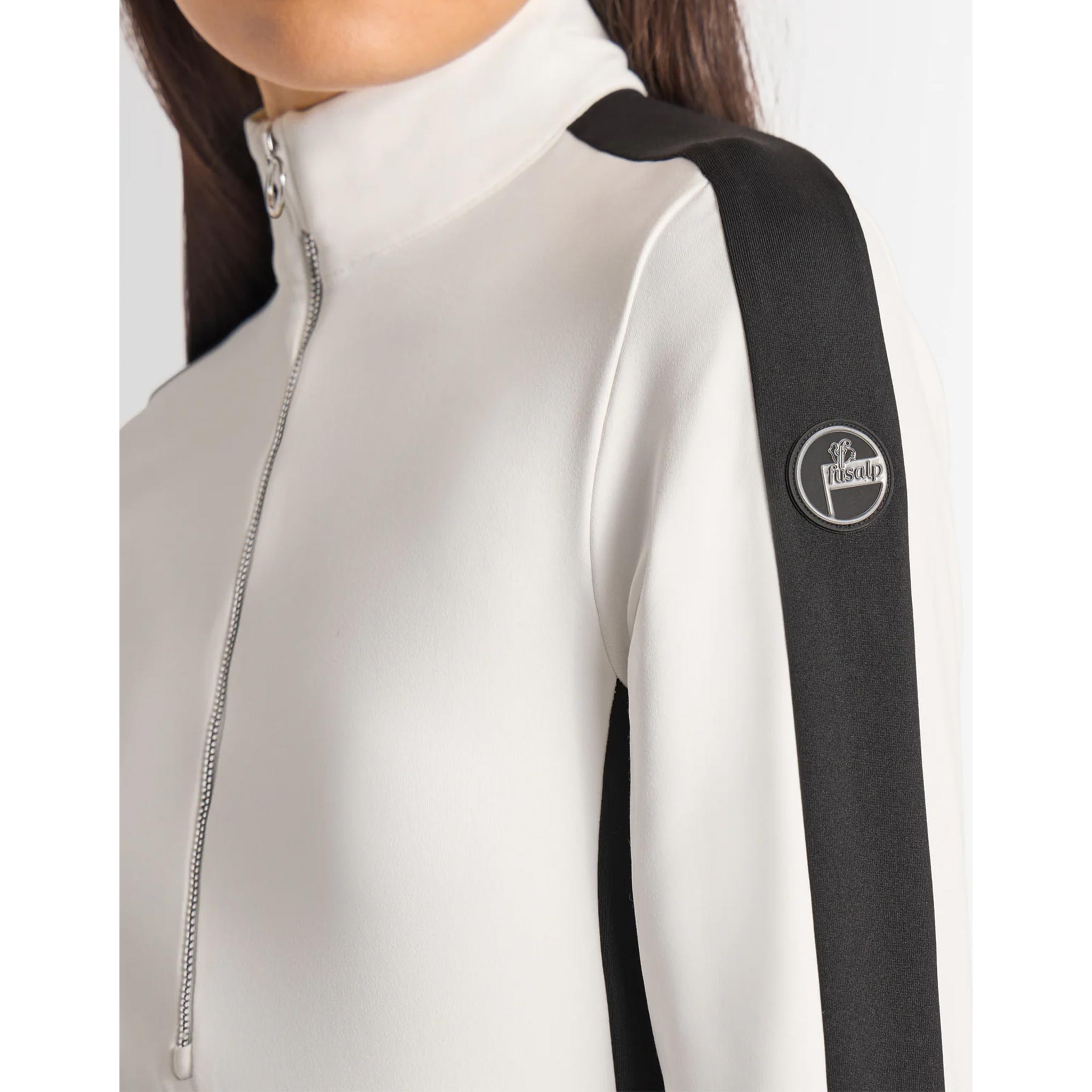 Negam Midlayer in White