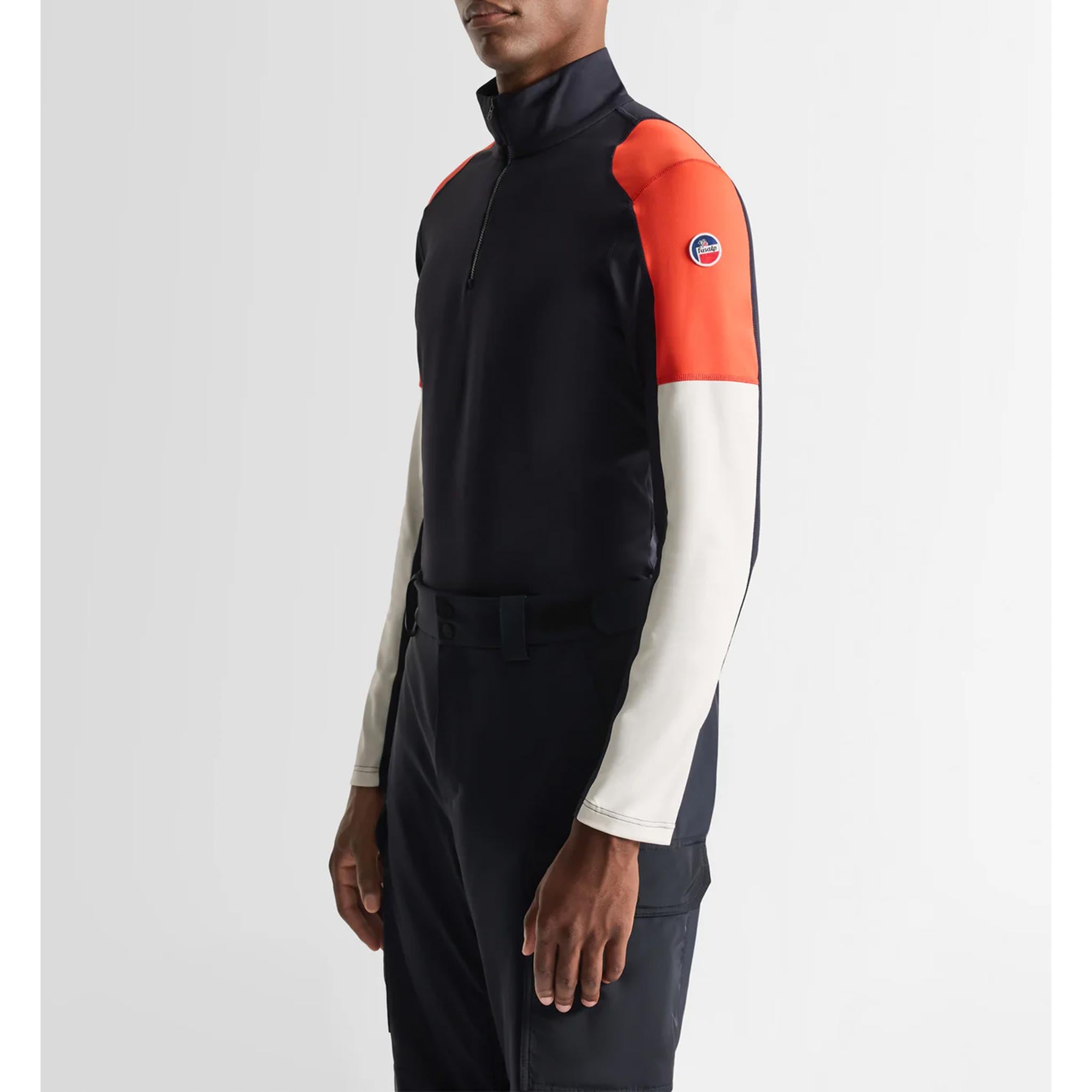 Pravio Midlayer in Navy