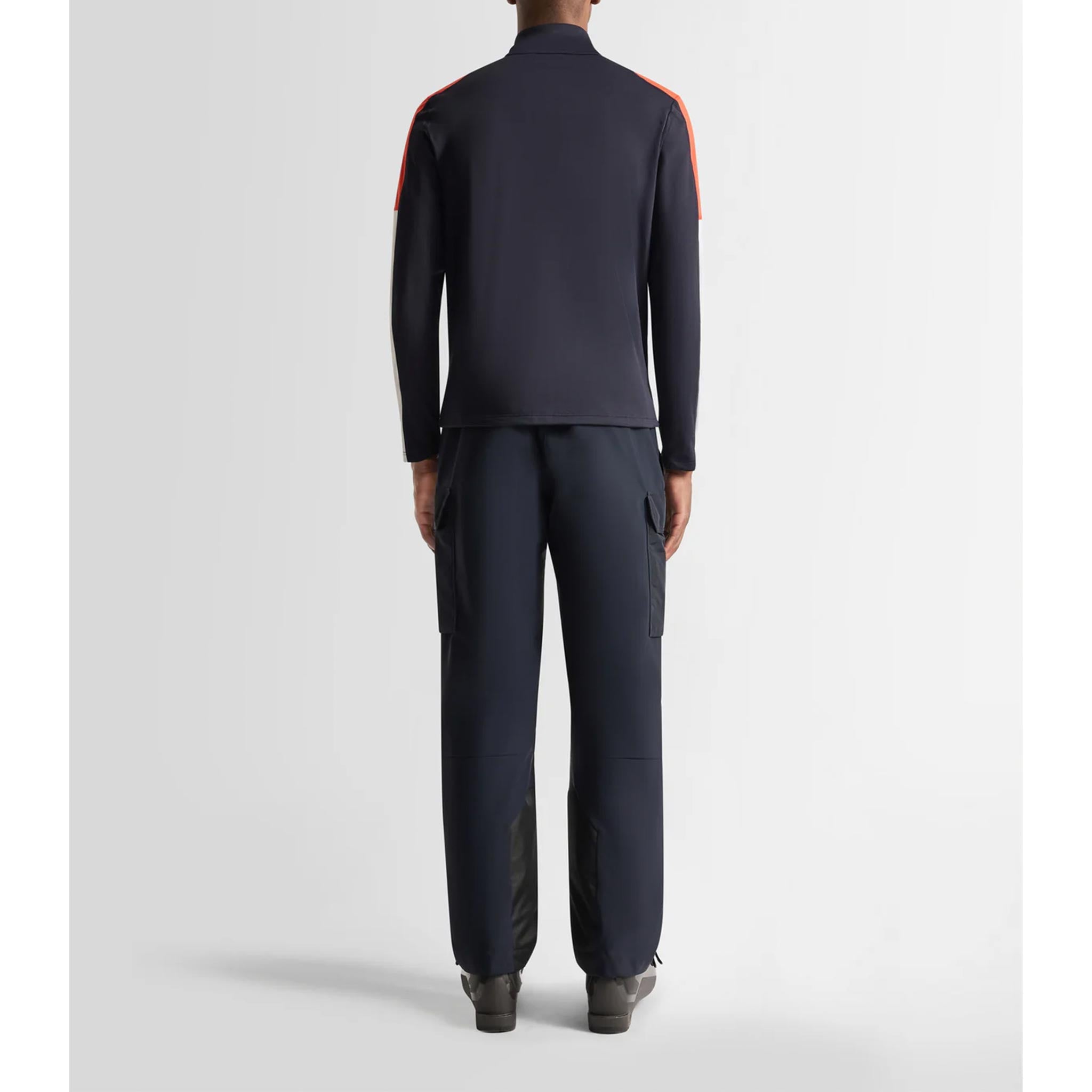 Pravio Midlayer in Navy