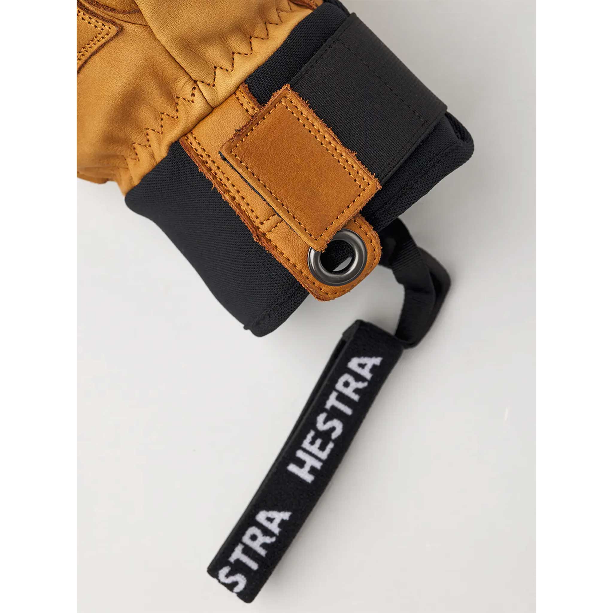 Leather Fall Line Mitt in Cork