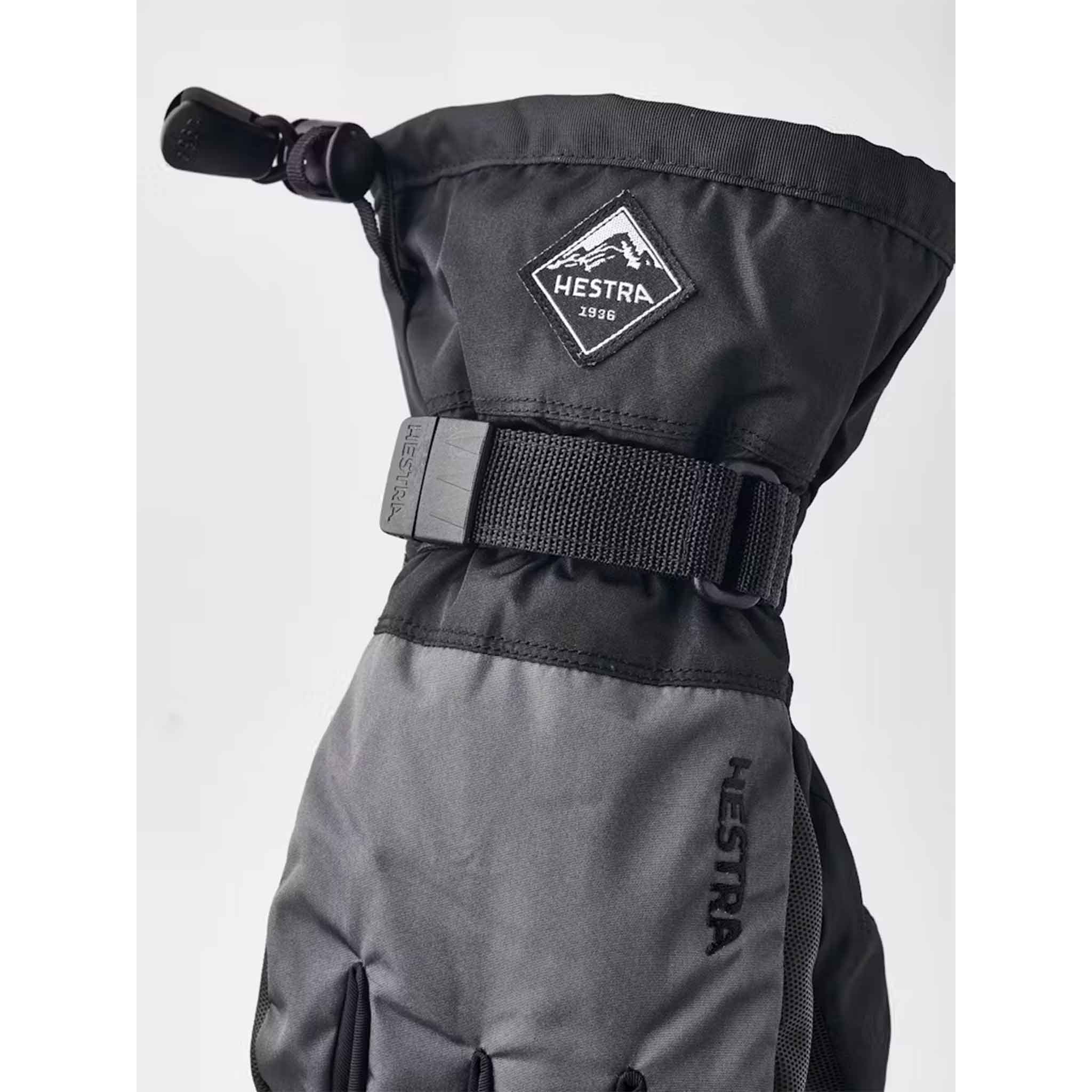 Gauntlet Zone Junior Gloves in Black