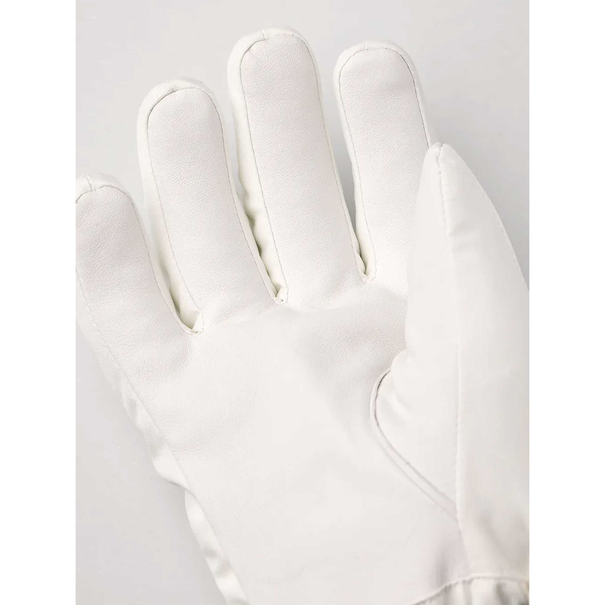 Powder CZone Gloves in Ivory