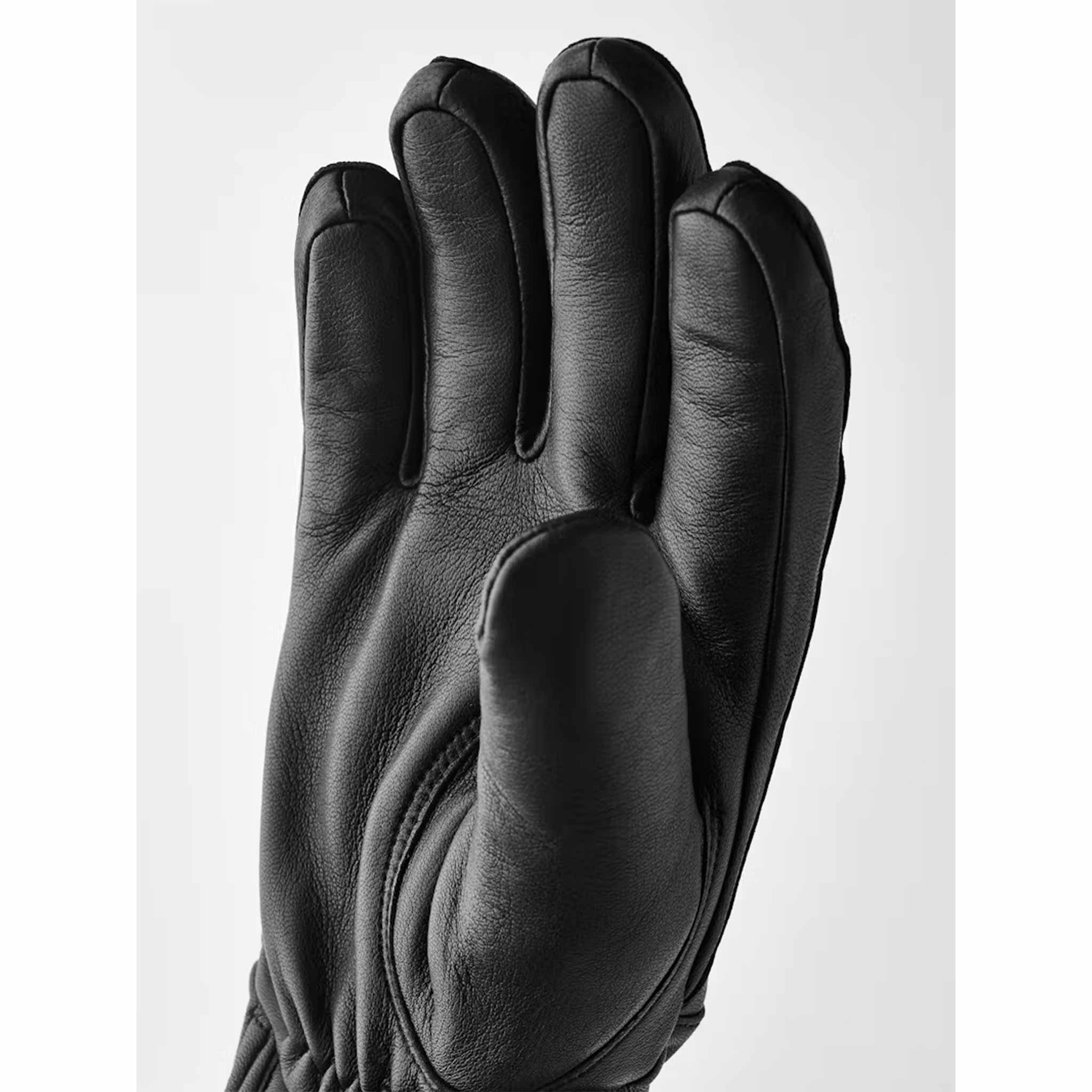 Idre Gloves in Black