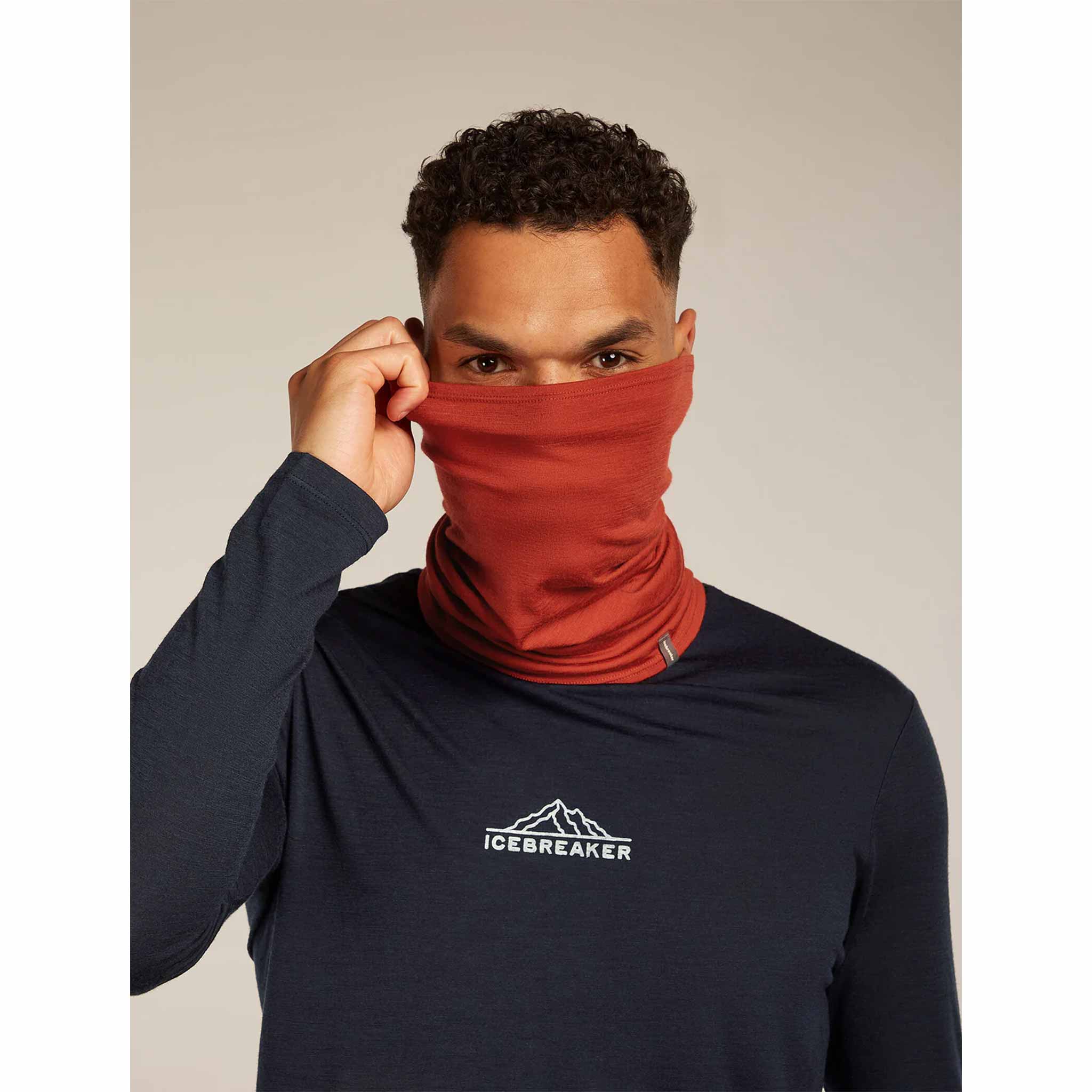 Merino Neck Gaiter in Agate Red