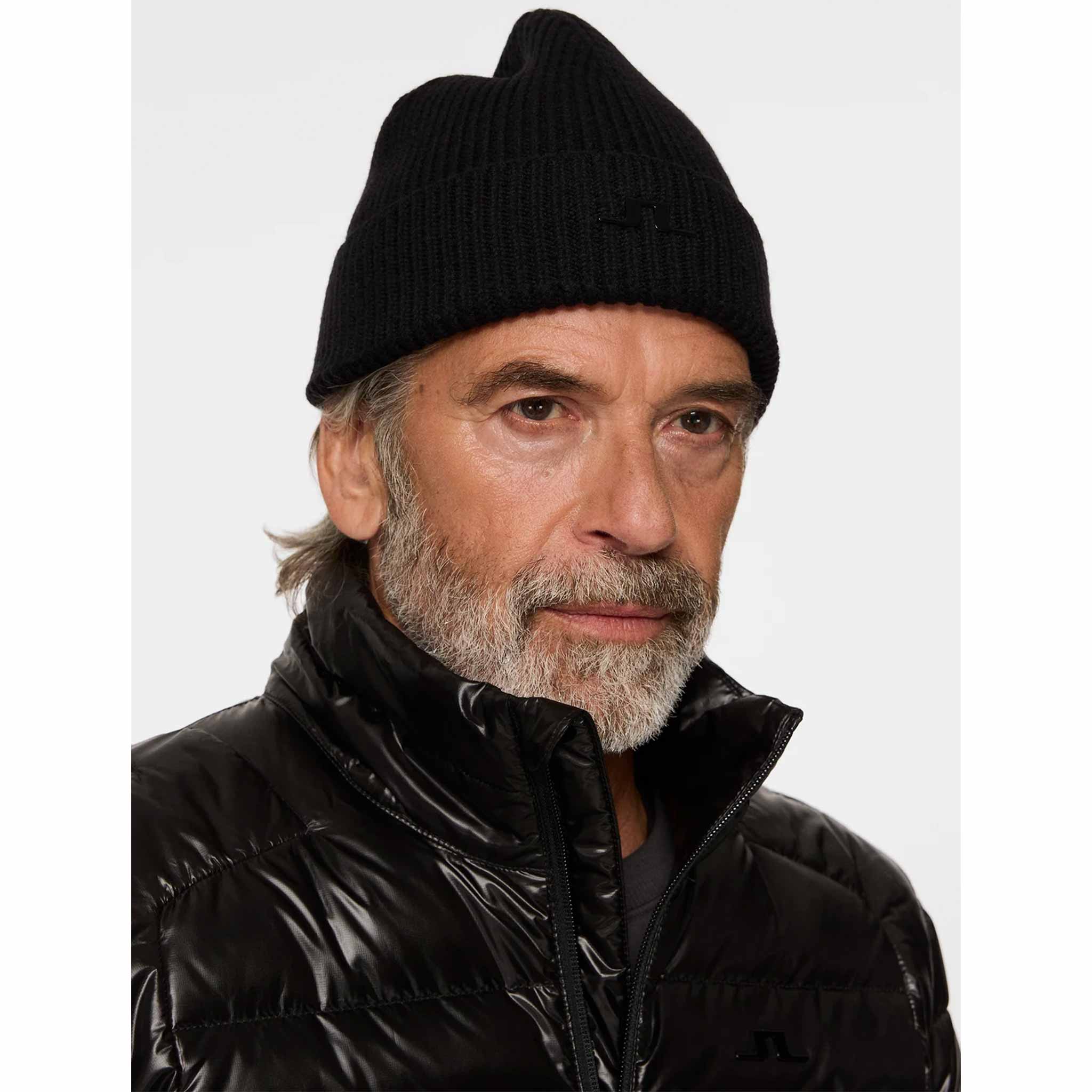 Joaquim Merino Beanie in Black