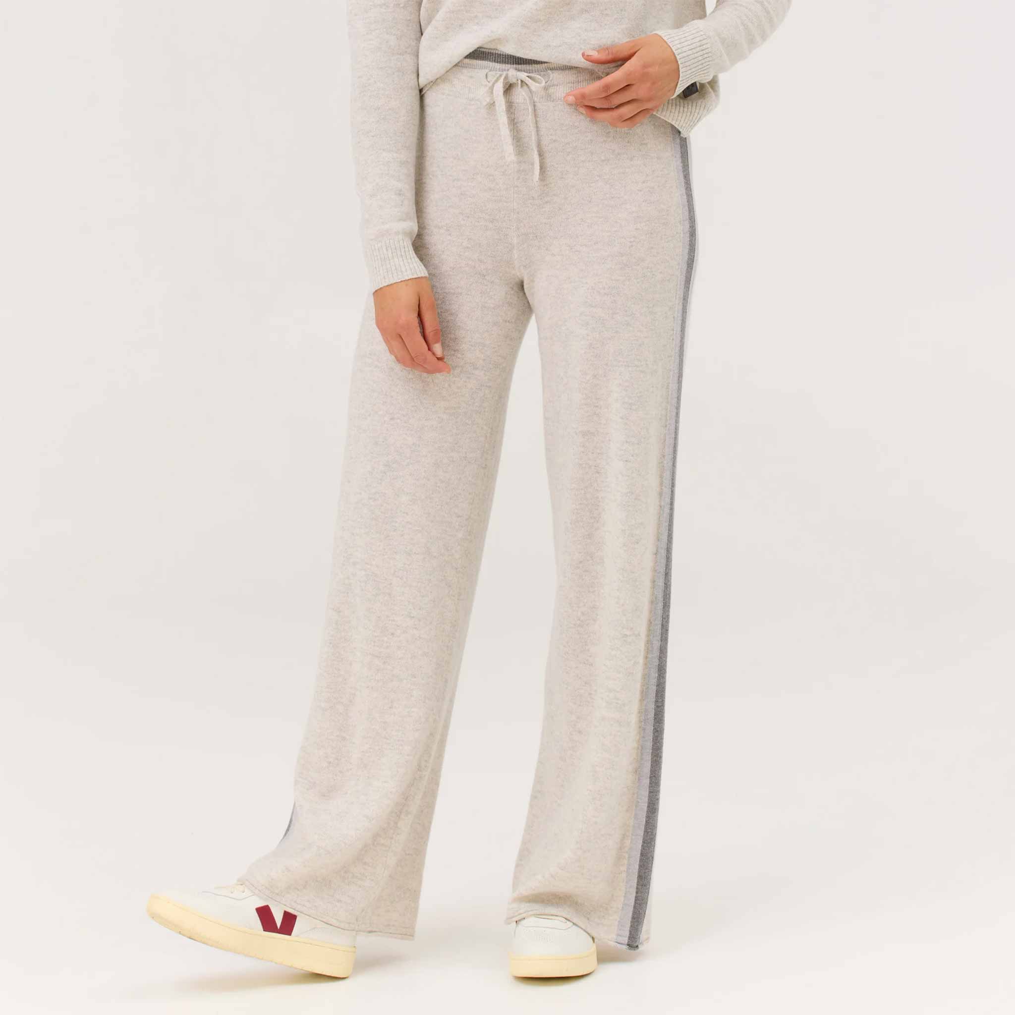 Apres Joggers in Off White