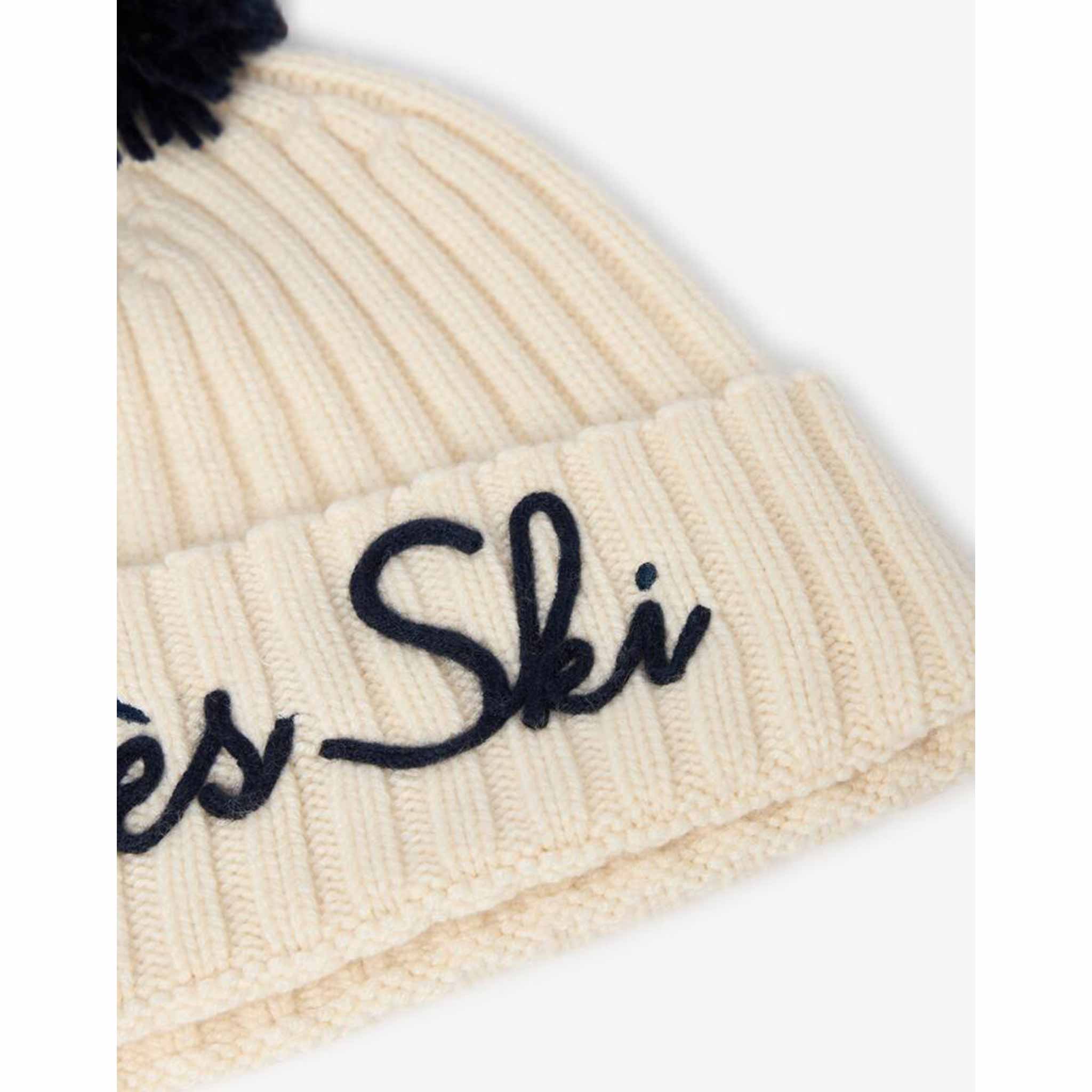 Apres Pompon in White