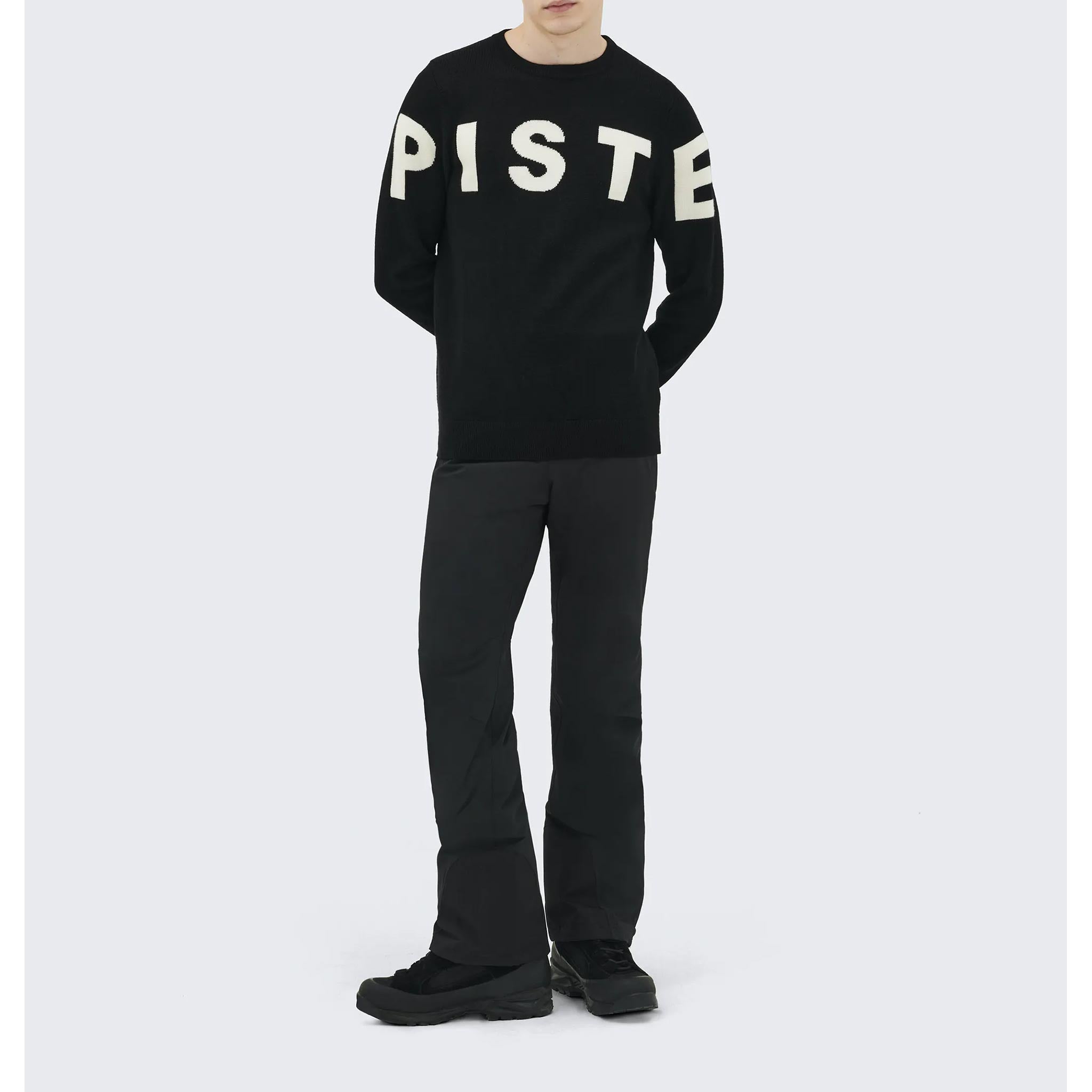 Piste Sweater in Black
