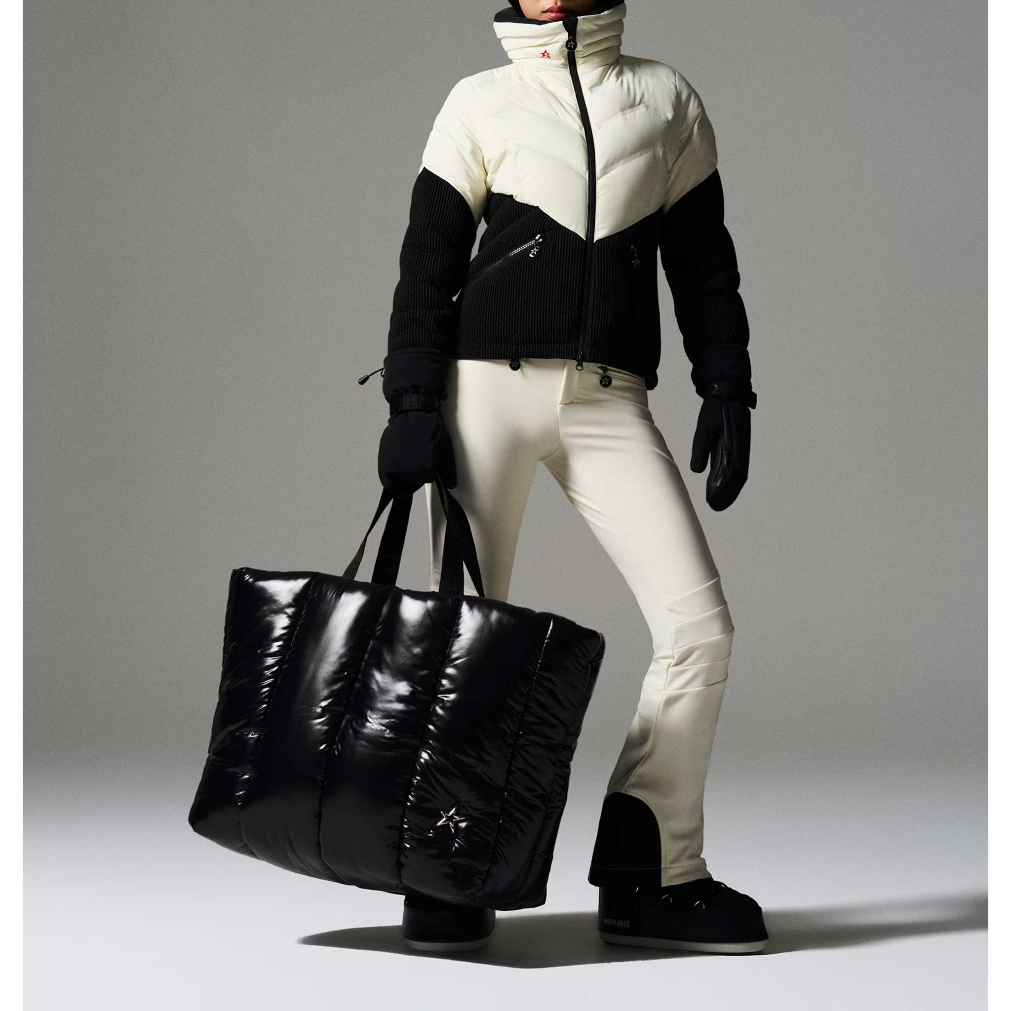 Ski Duvet Jacket in White/Black