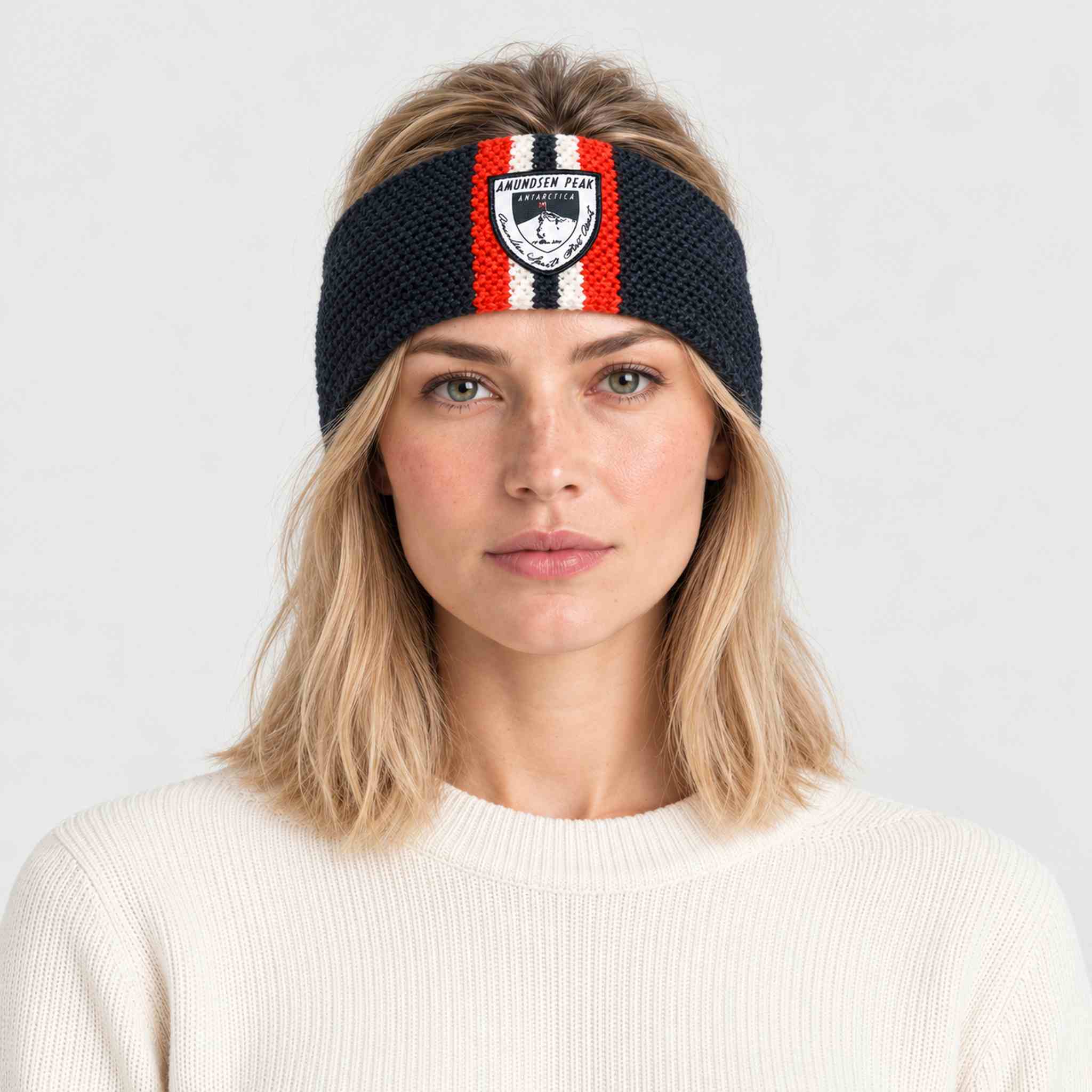 Amundsen antarctica headband faded navy, model female front