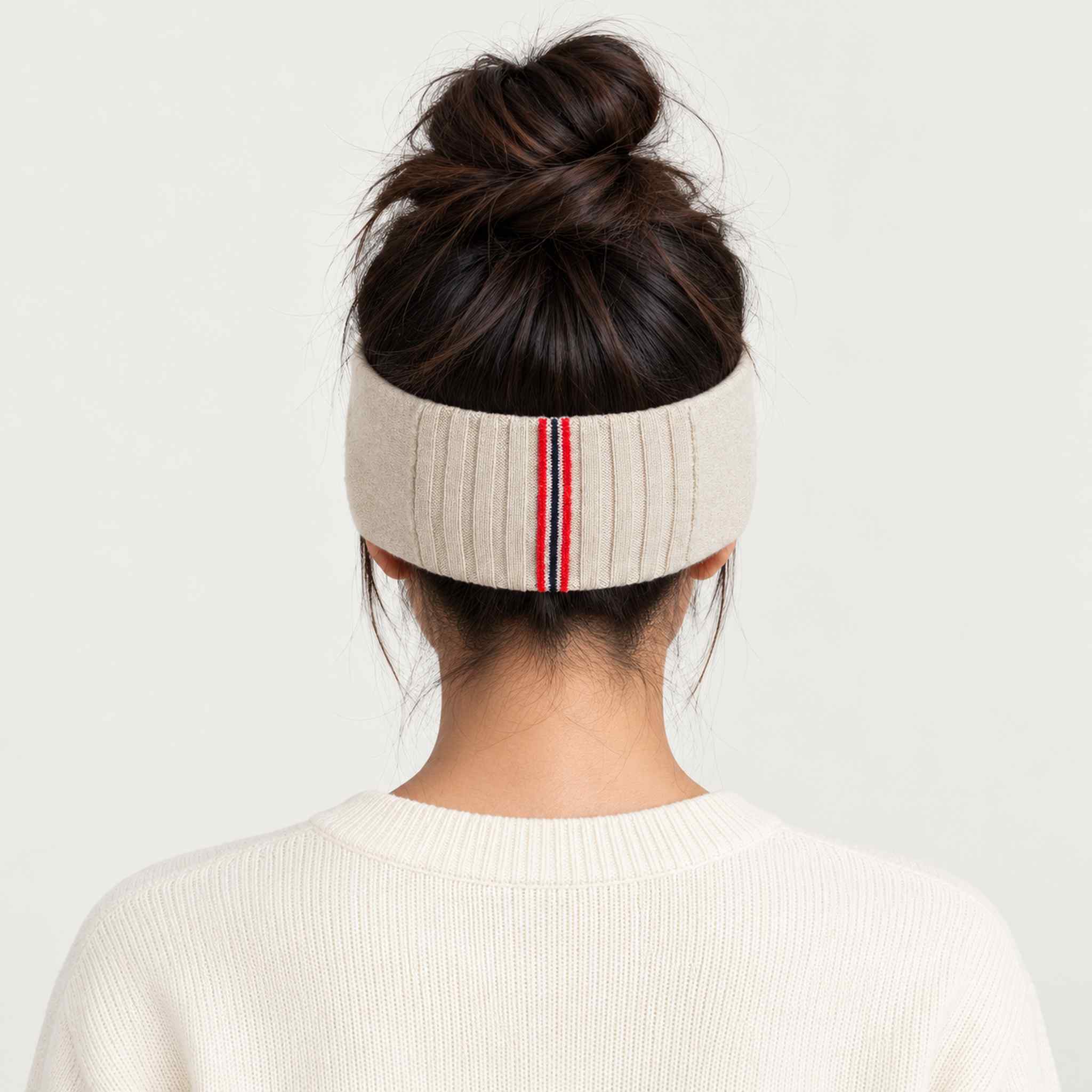 Amundsen boiled headband oatmeal, model female back