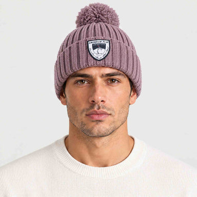 Amundsen groomer beanie mountain rose, model male front