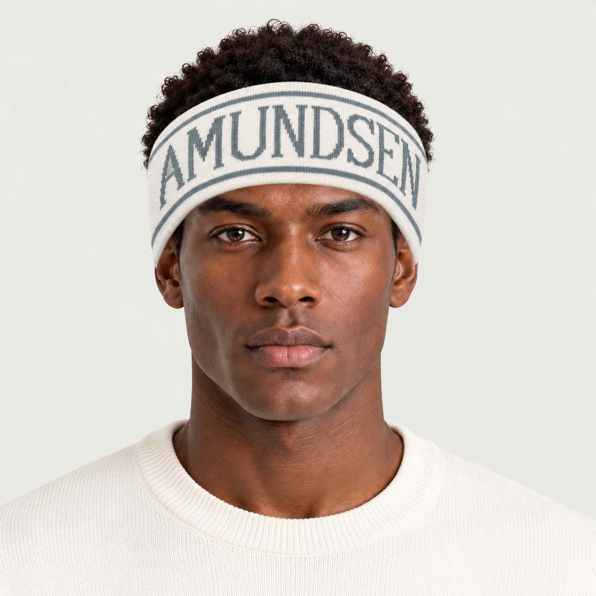 Amundsen ski headband white stormy blue, model male front