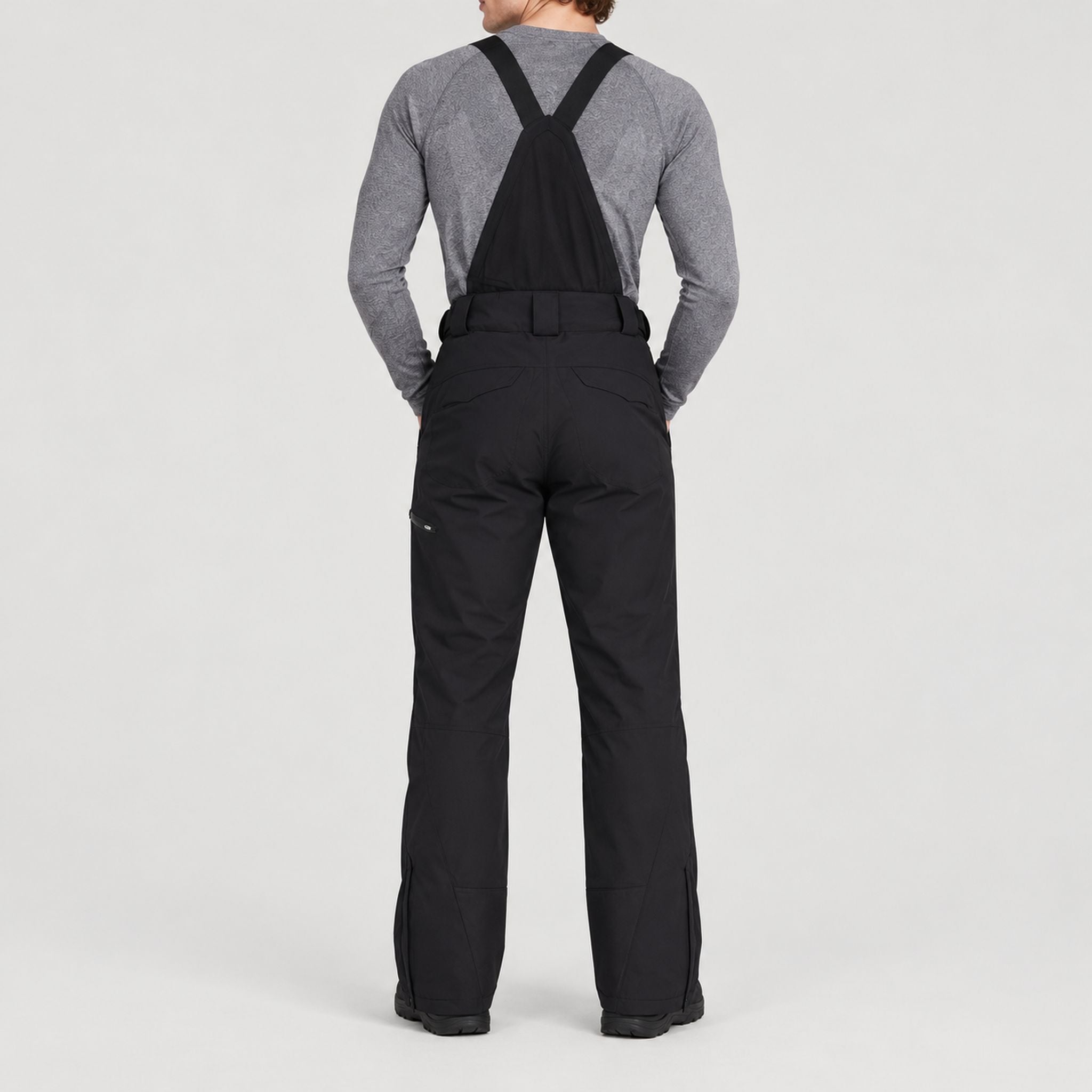 Fera men's Selkirk Pant in Black, back on model.