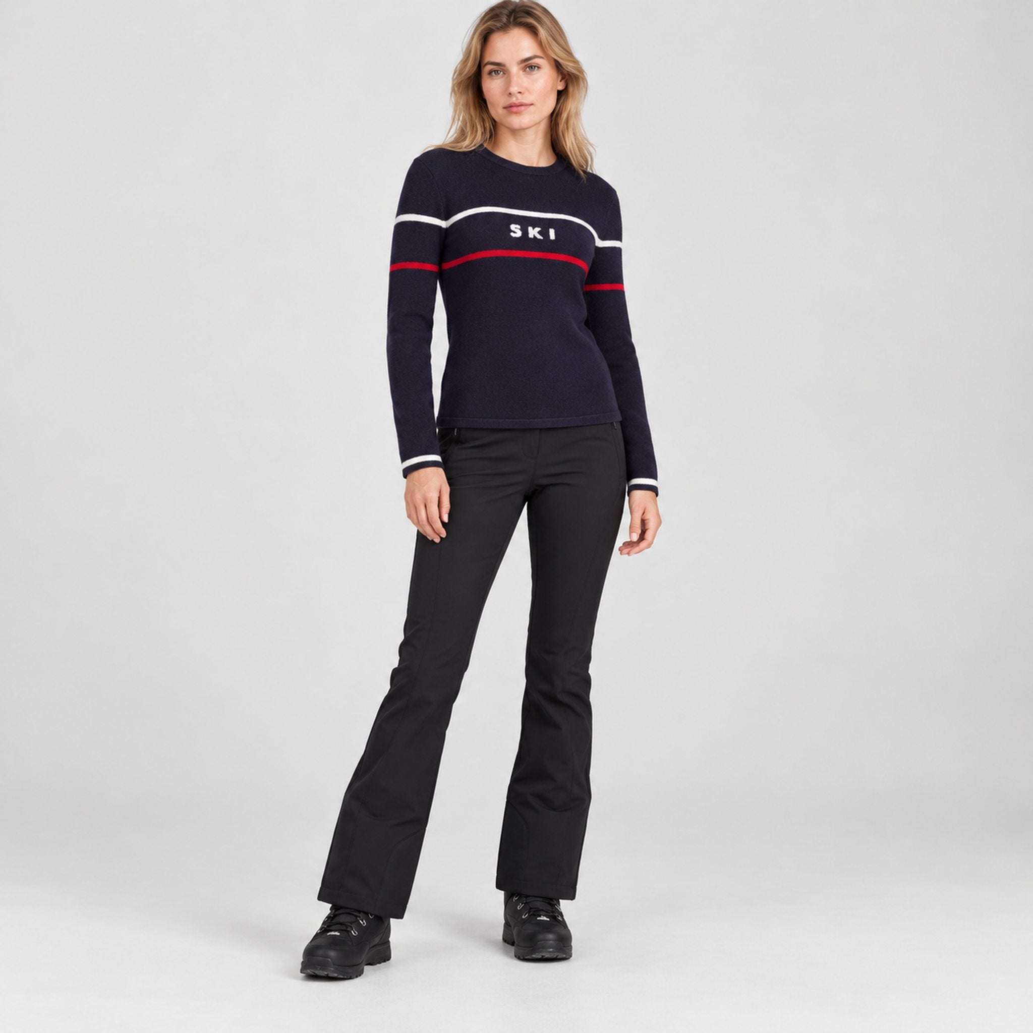Fera women's Podium Sweater in Indigo, model outfit