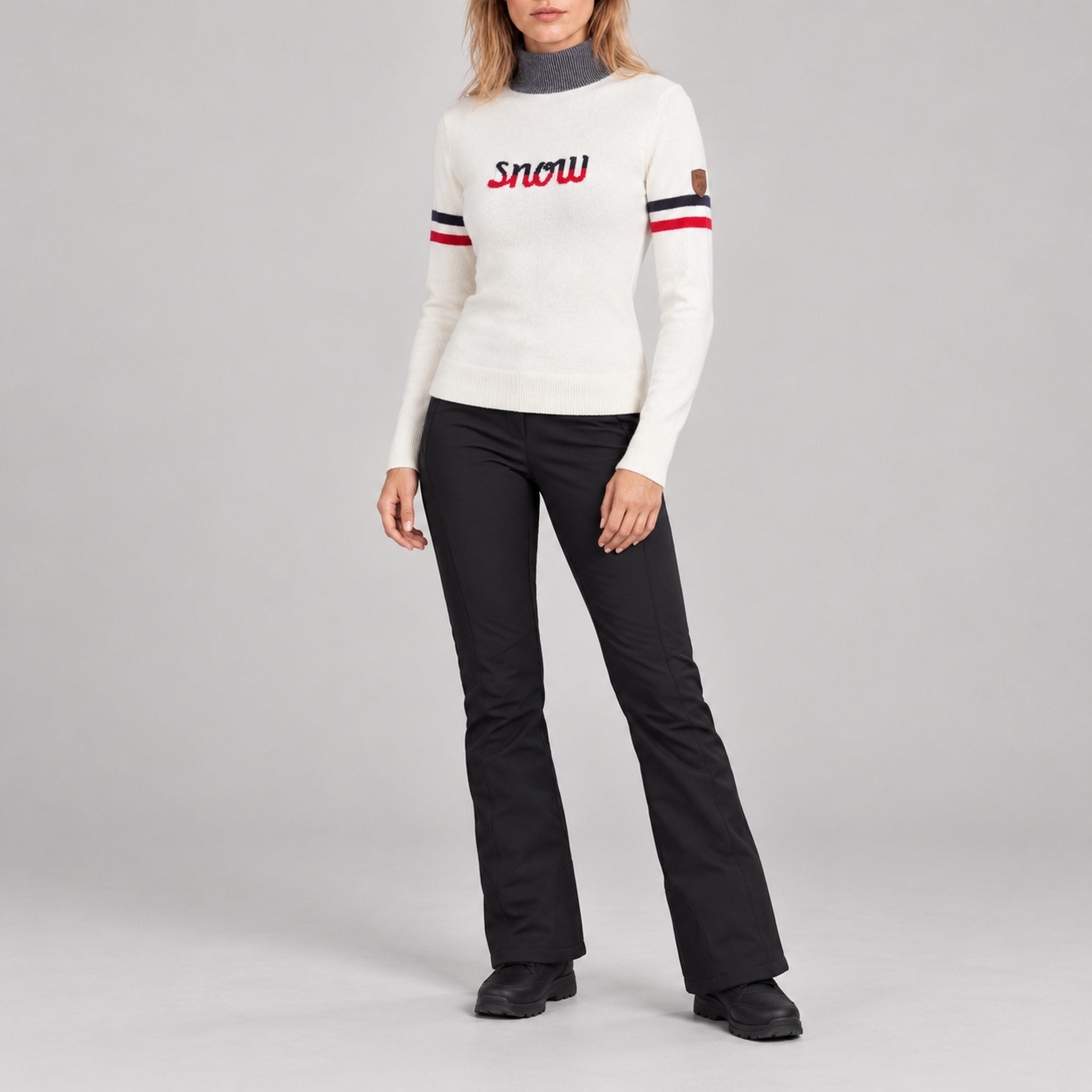 Fera women's Snow Sweater in White, model outfit