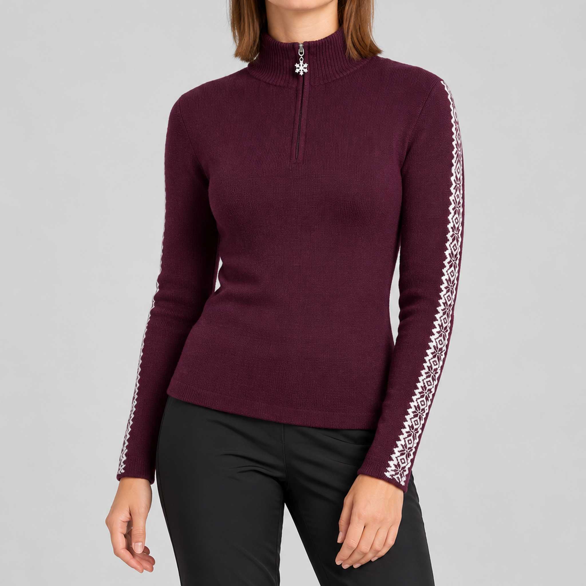 Fera womens Tina Sweater Aubergine, model outfit.