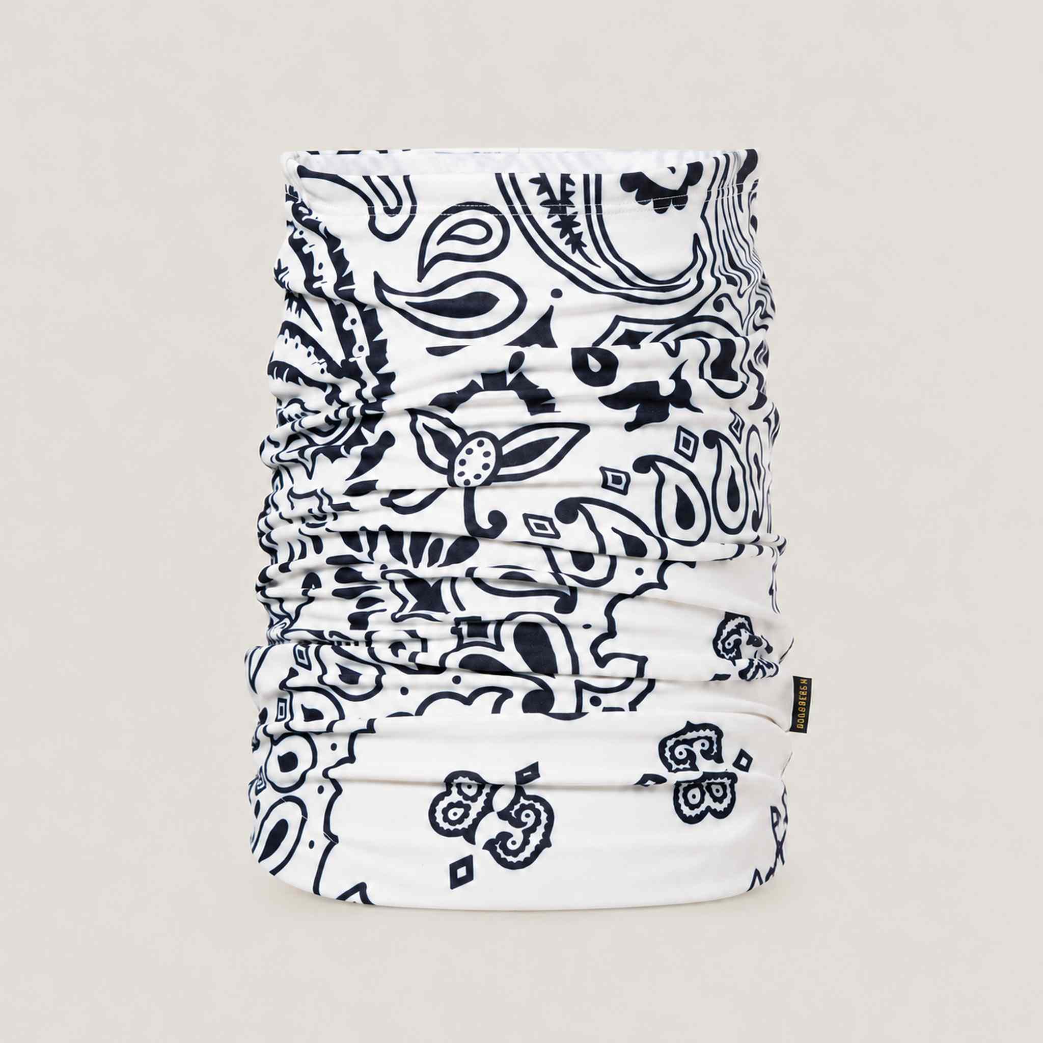 Goldbergh Kizuna Neck Gaiter in Paisley White in Paisley White — back. AI-generated from manufacturer reference photographs.