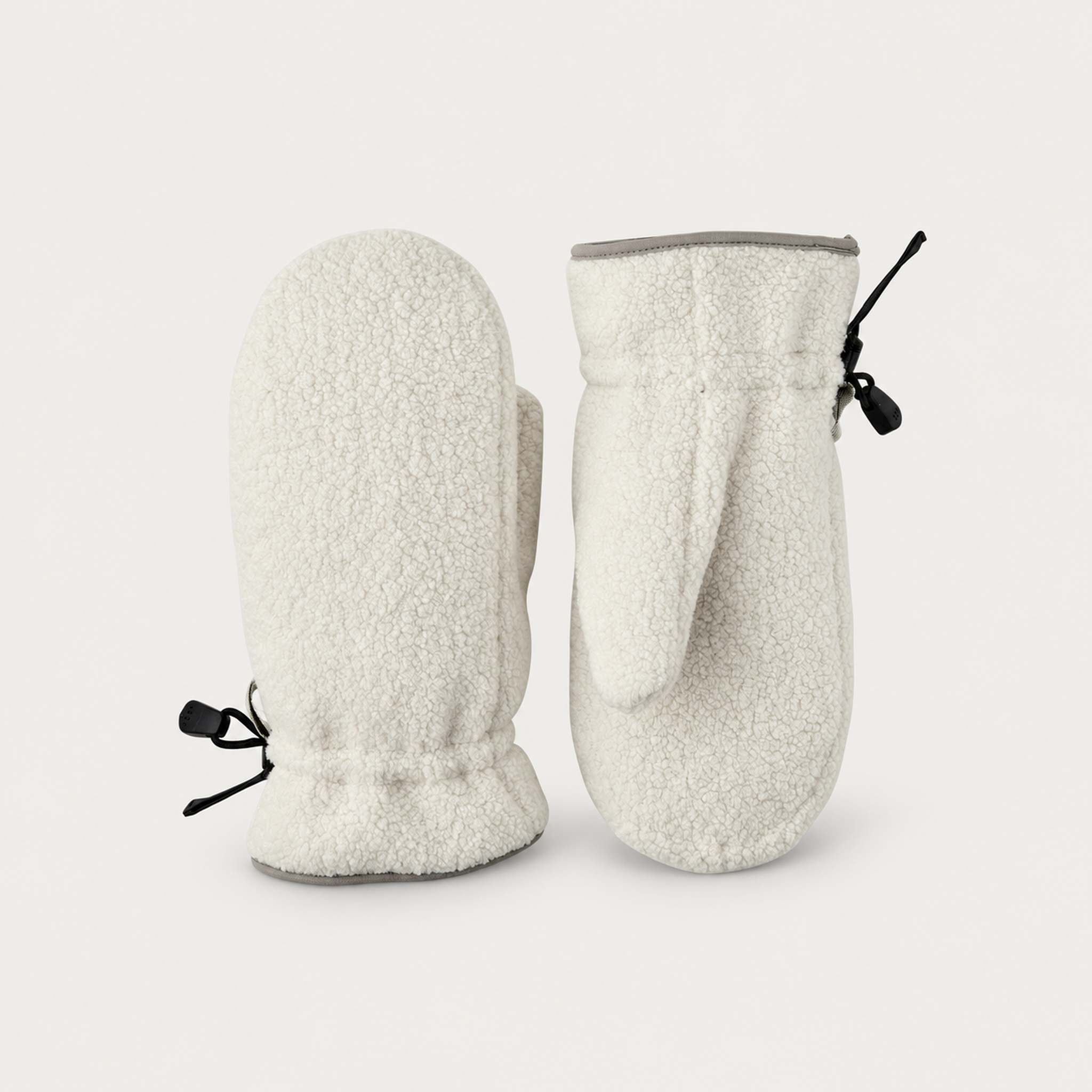 Hestra unisex Alta Mitt in Off White - product front and palm views. AI-generated from Hestra product photography.