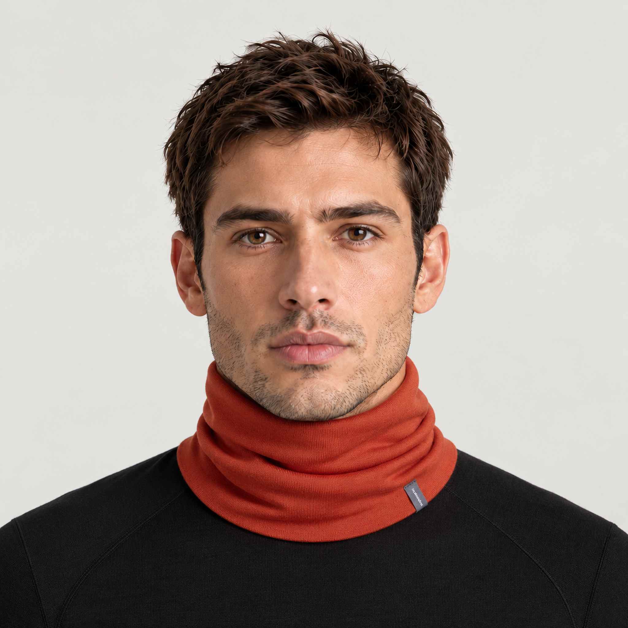 Icebreaker Oasis Neck Gaiter in Agate Red – male front
