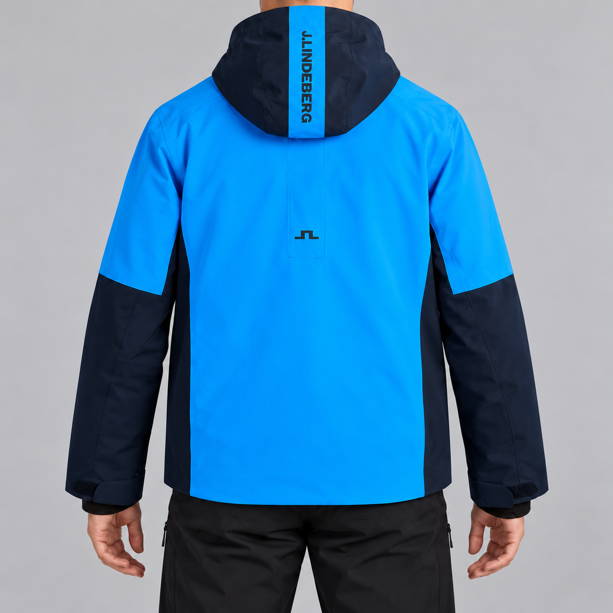 J Lindeberg Carrington Blocked Ski Jacket, model back