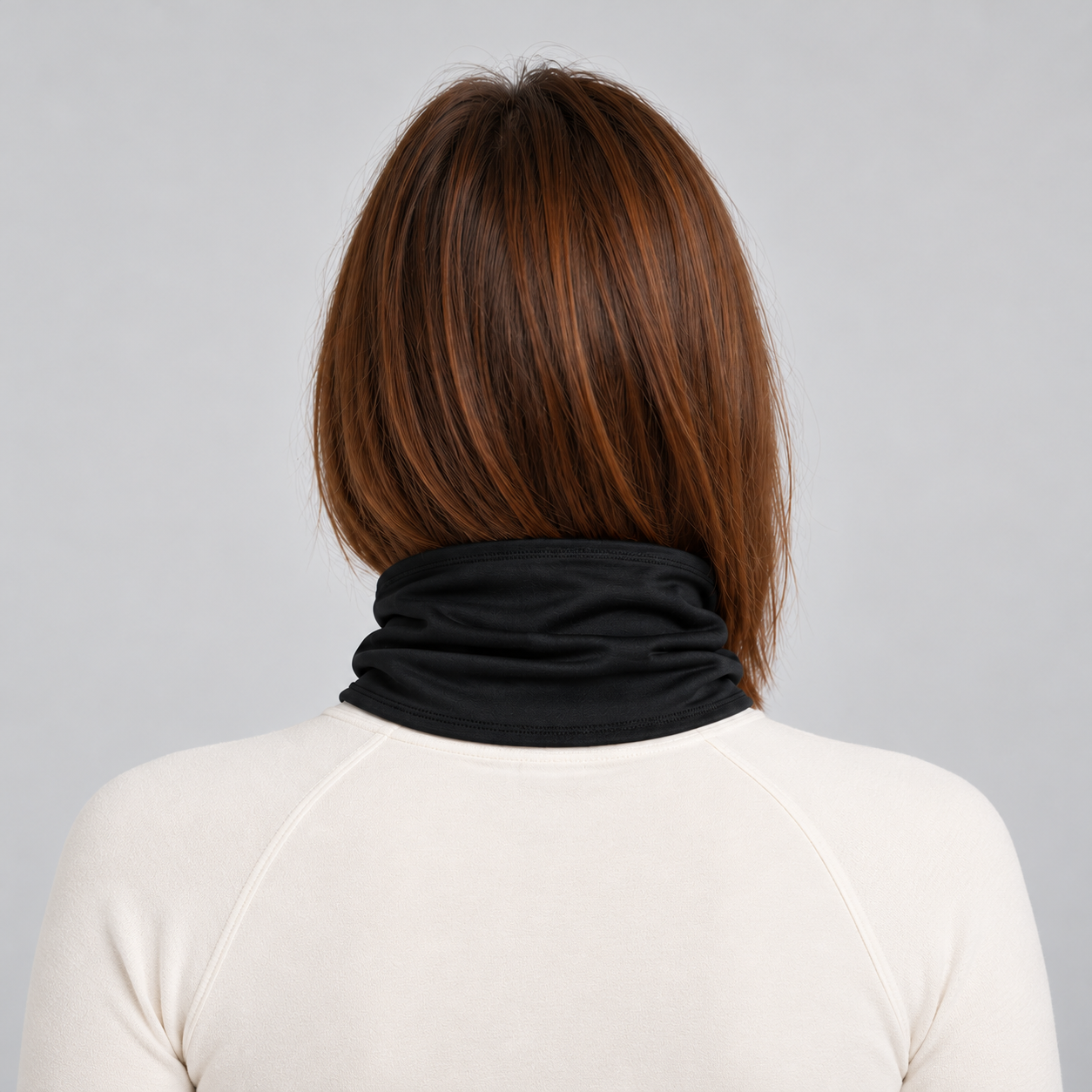 J Lindeberg Rise Neck Gaiter in Black, female back