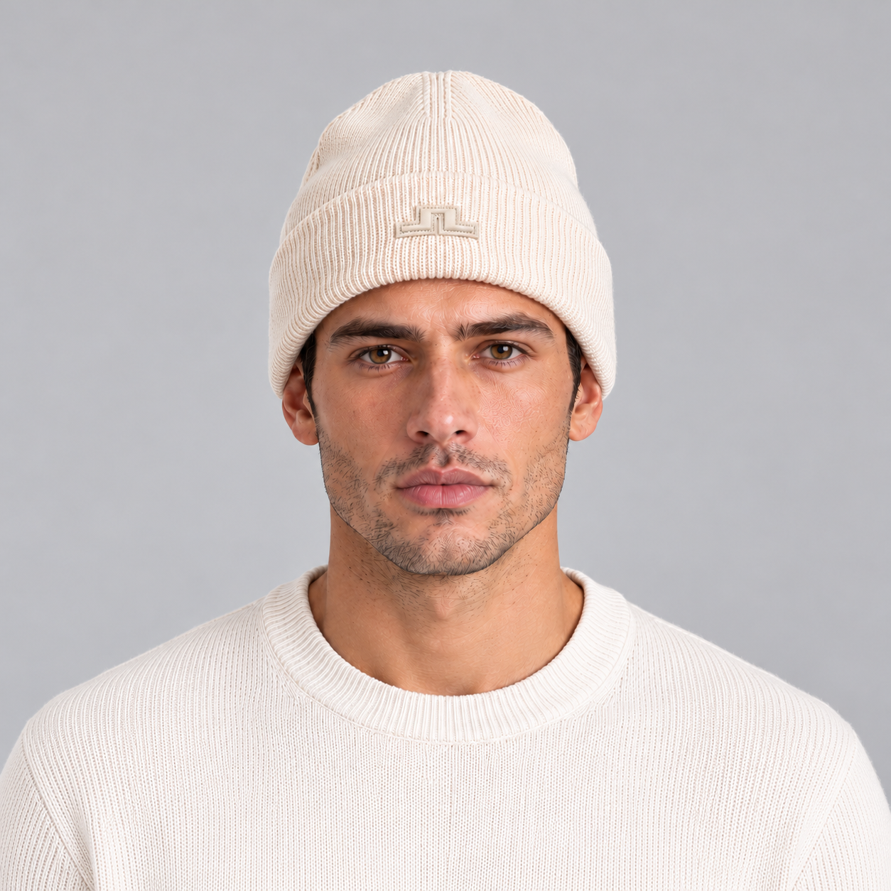 J Lindeberg Vale Beanie in Moonbeam, male front