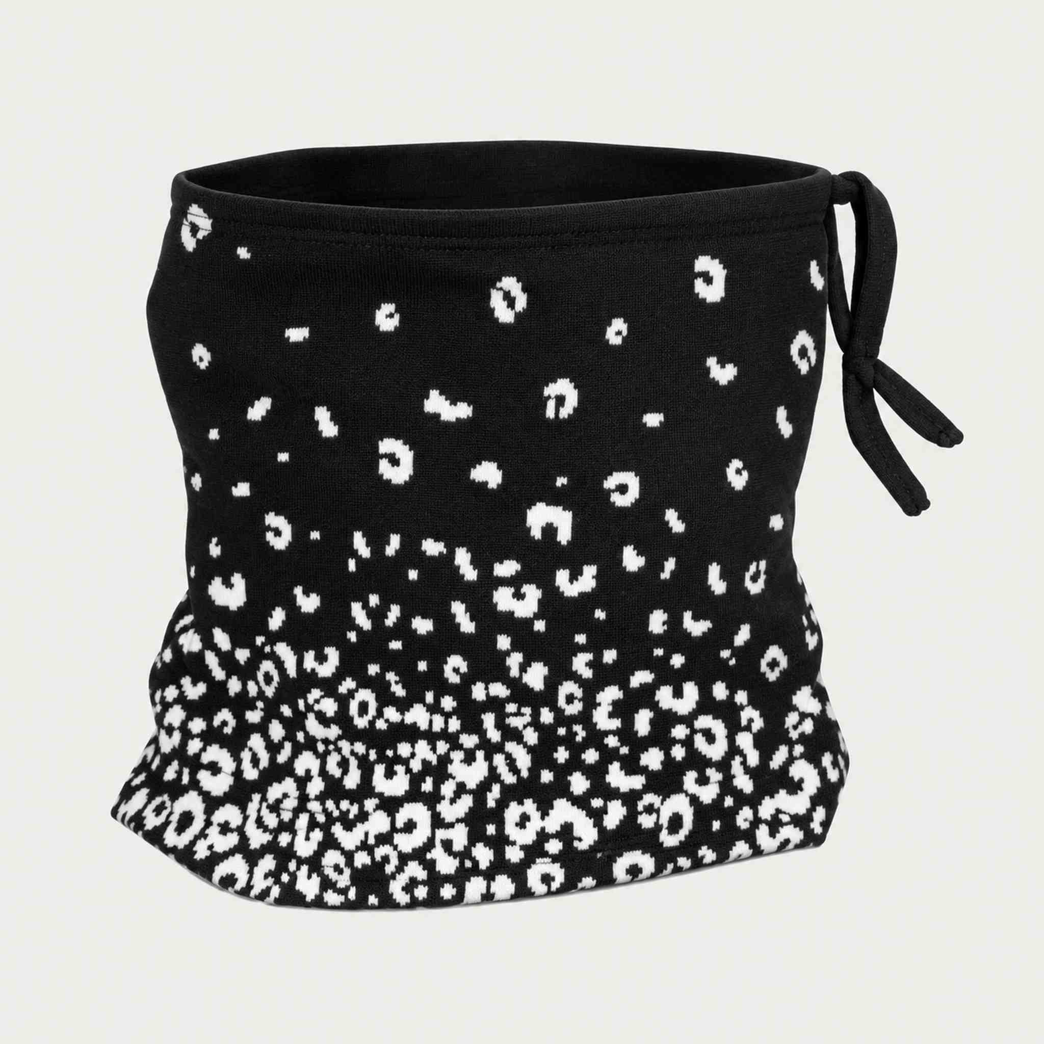 Newland unisex Drima Neck Gaiter in Black - side. AI-generated from supplied artwork.