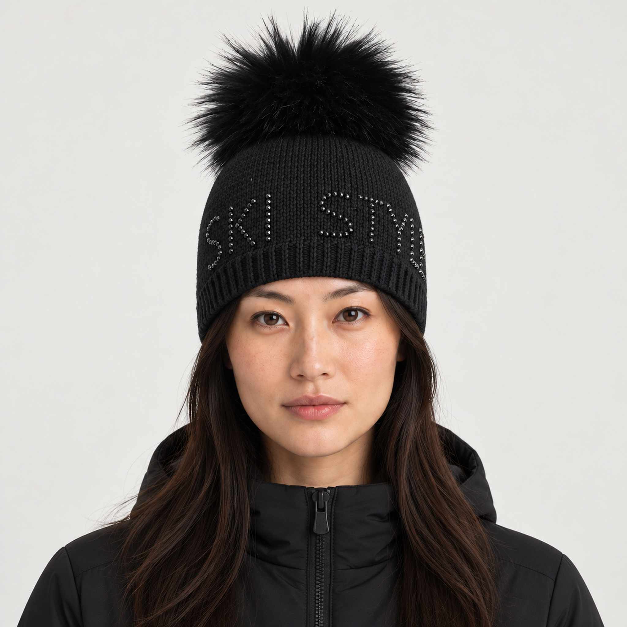 Sportalm Aris Beanie in black – female model front