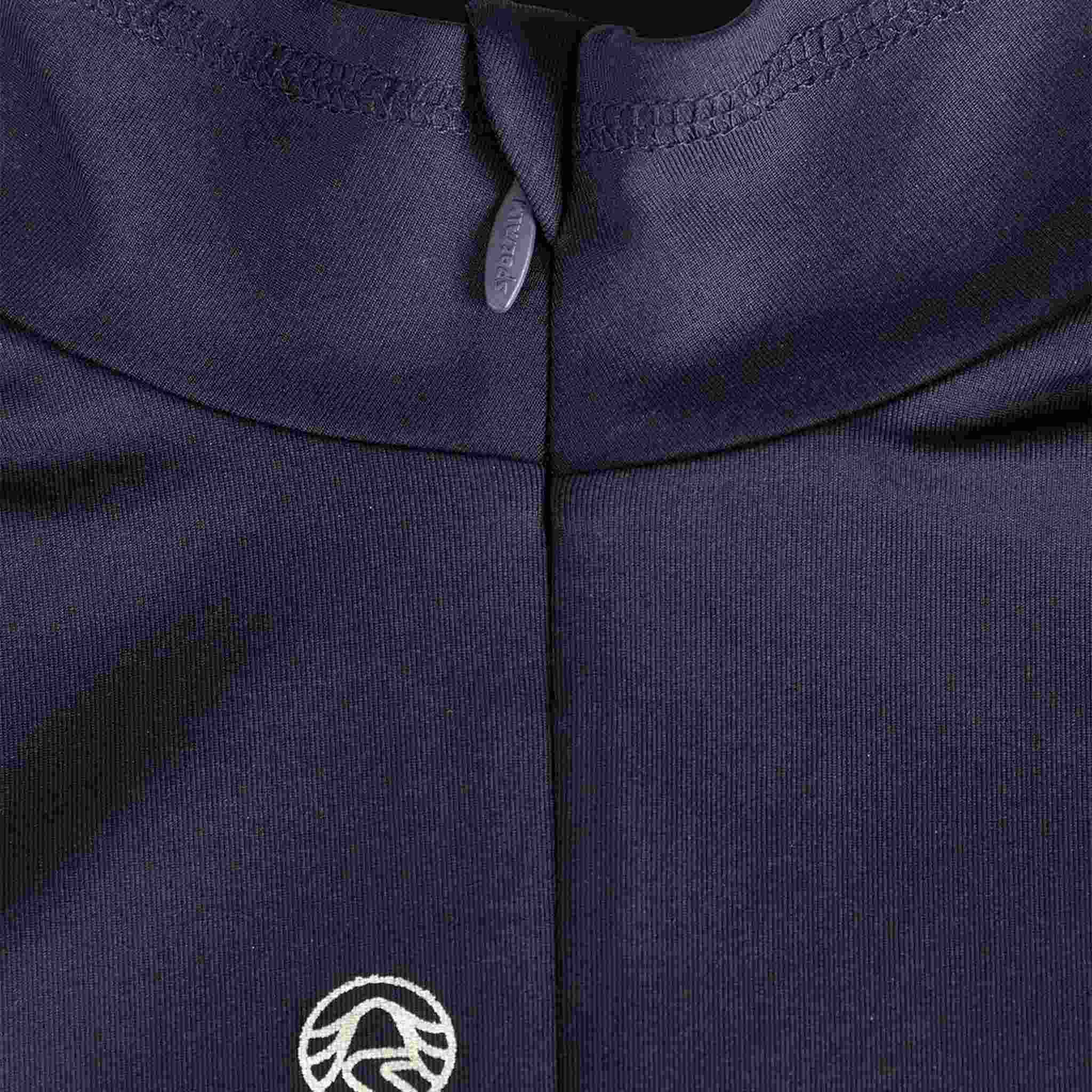 Sportalm women's helsinki half zip in deep water – collar detail