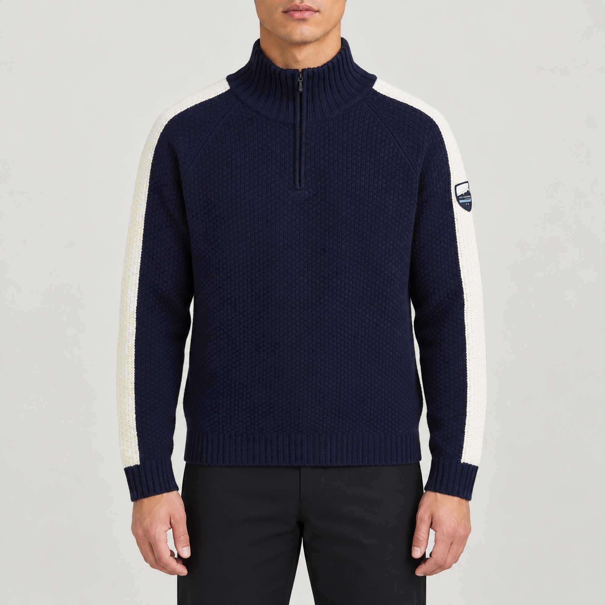 Kikut Zipup Sweater in Navy blue — 03 model front