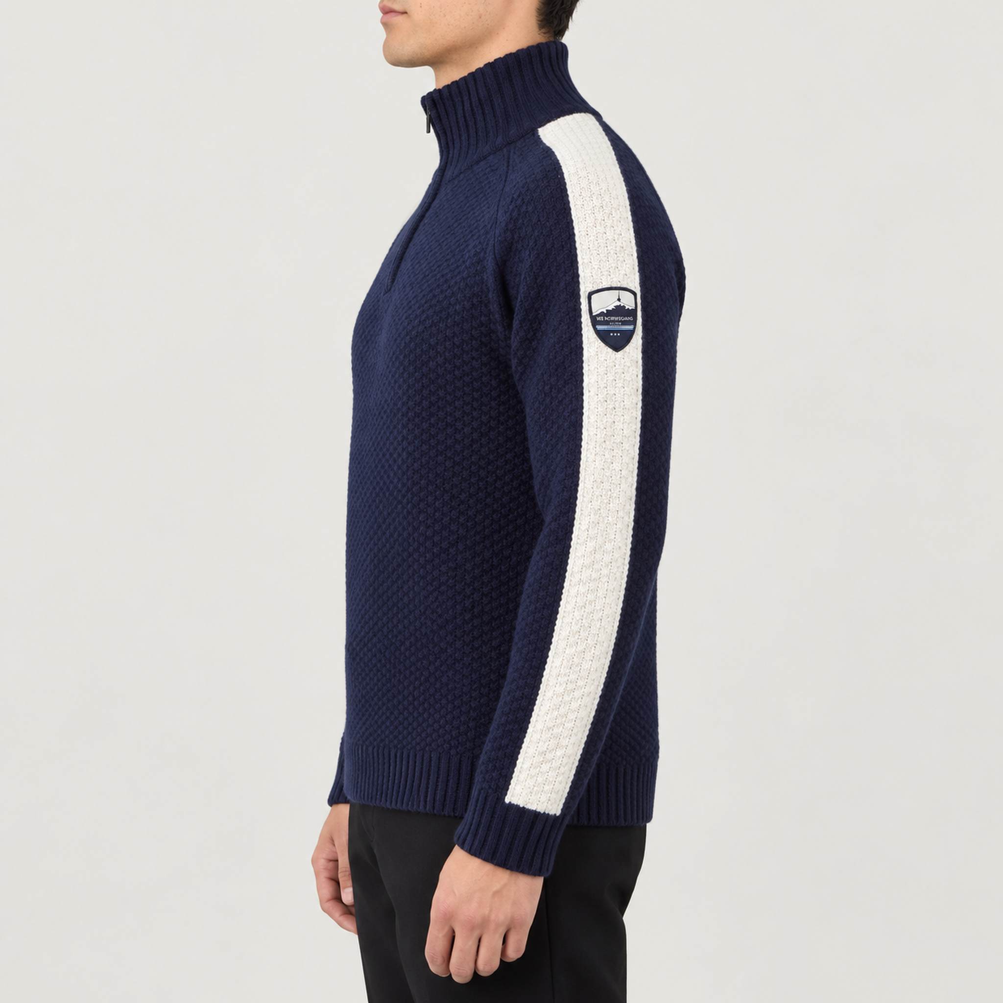 Kikut Zipup Sweater in Navy blue — 05 model side