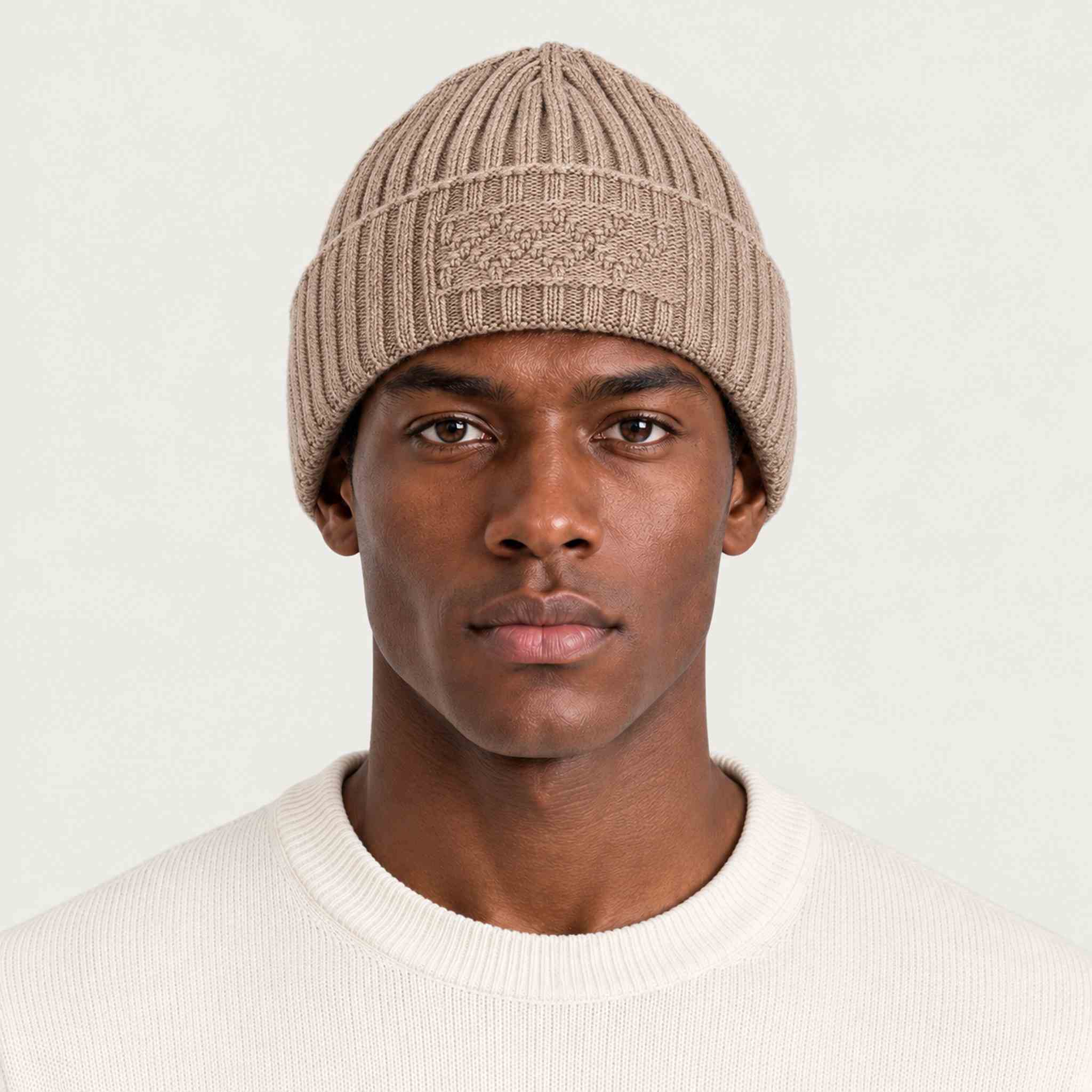 Geilo Beanie in Beige — 03 mens front
