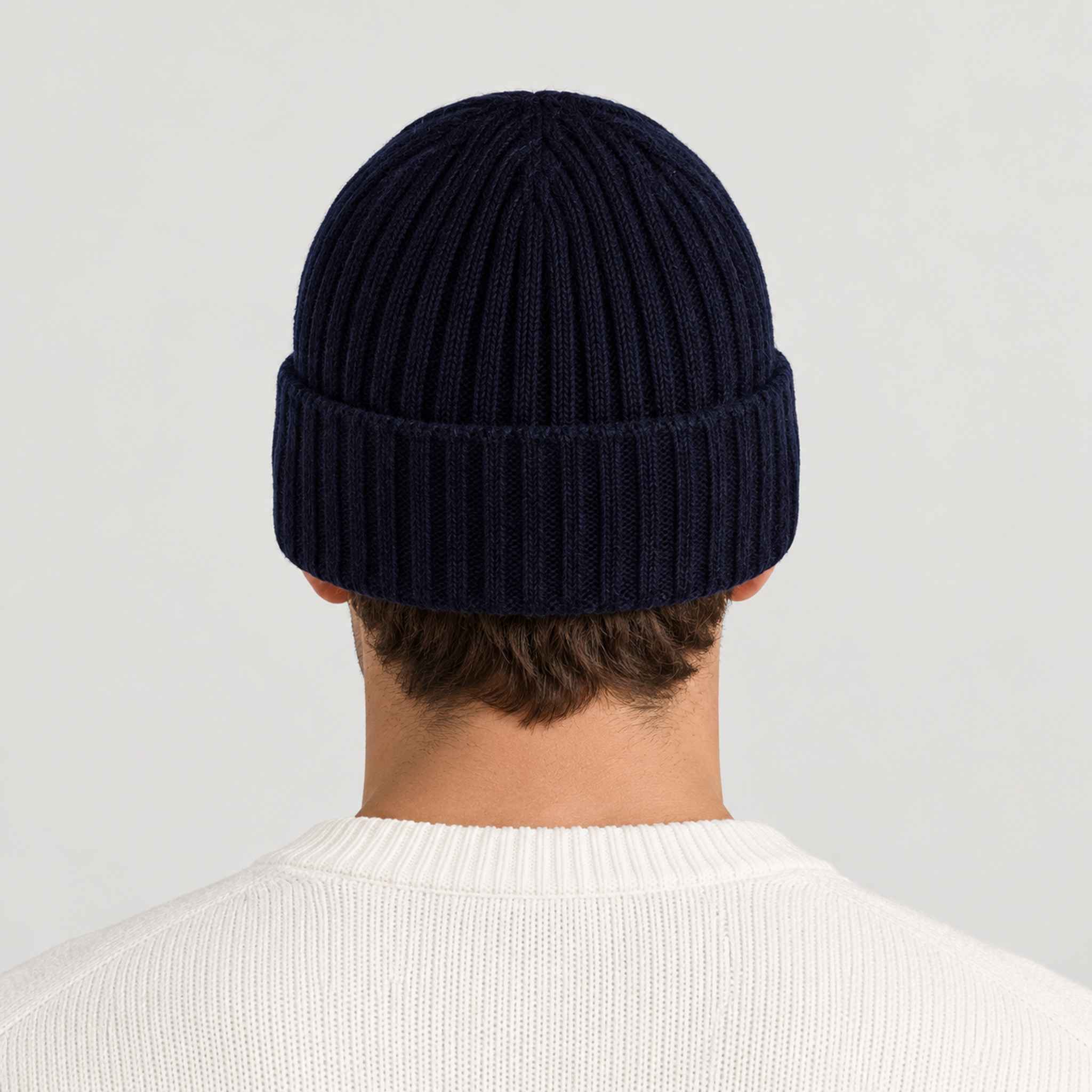Geilo Beanie in Navy blue — 04 mens back