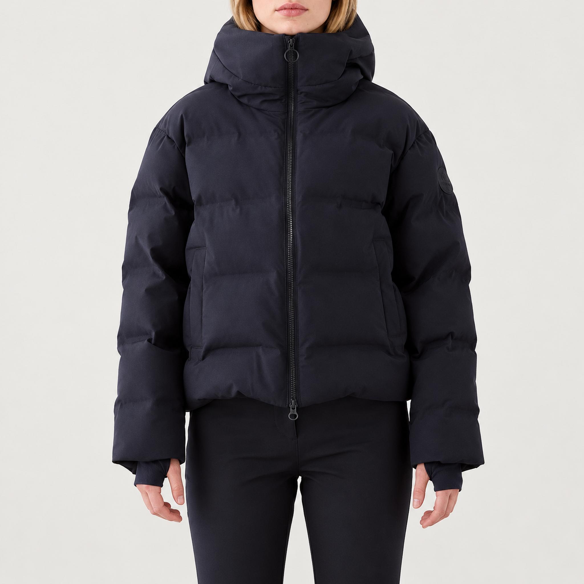 Aurora Ski Jacket in Navy blue — 03 model front