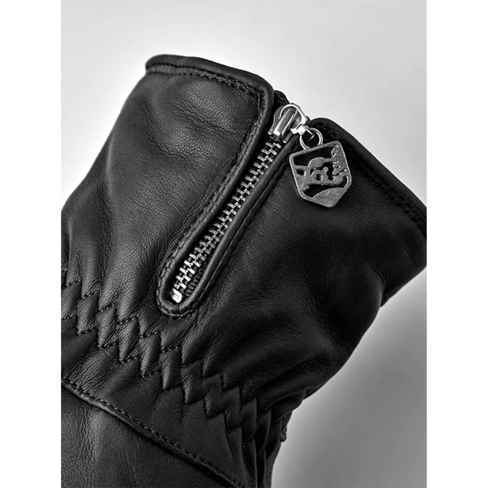 Leather Swiss Wool Classic Gloves in Black